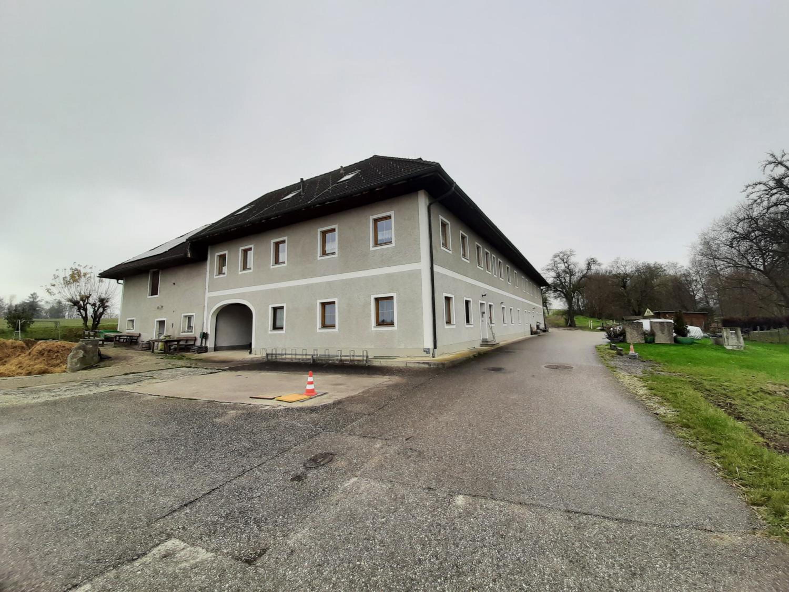 Schöne Wohnung am Bauernhof
