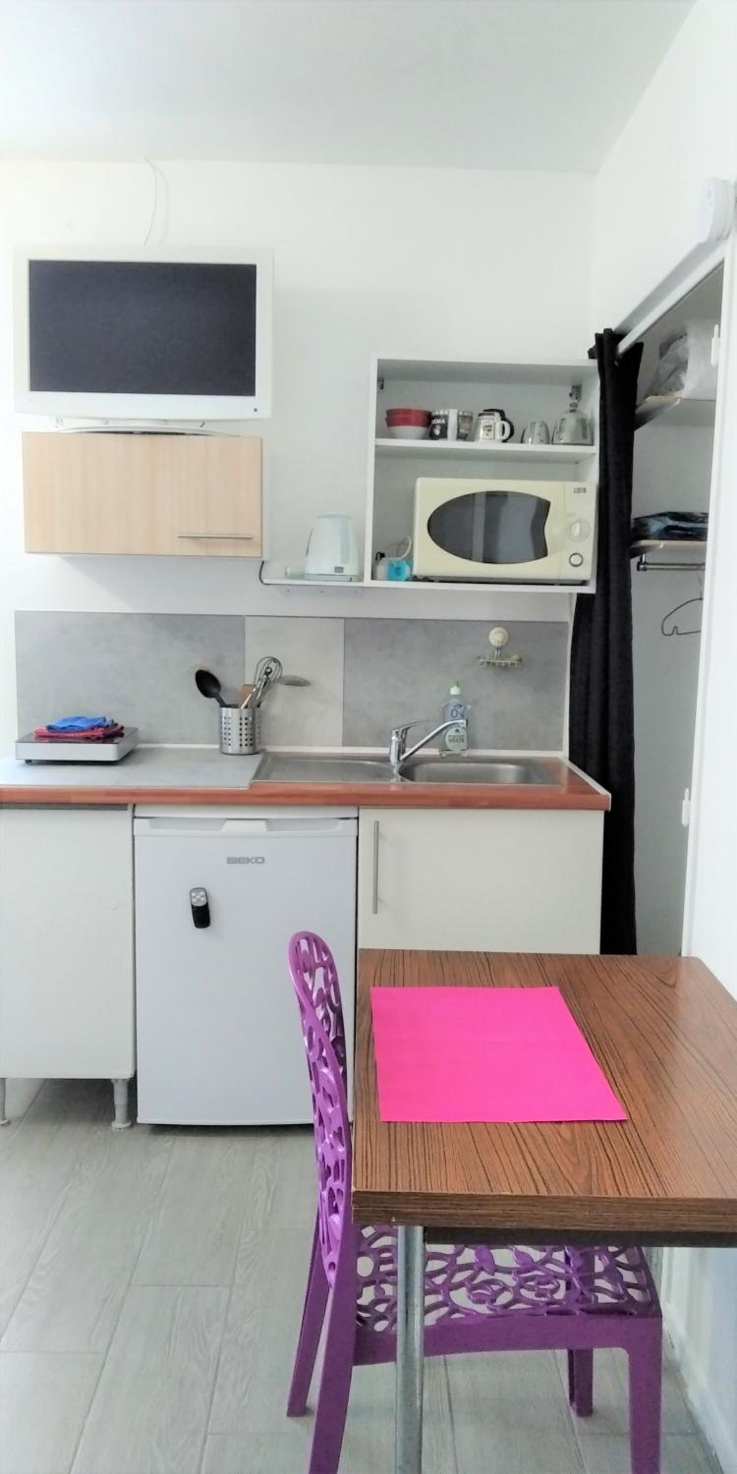 Chambre 1 PERSONNE et STUDIO 1 personne Avec Entrée Libre et Salle de Bain Privée view 5