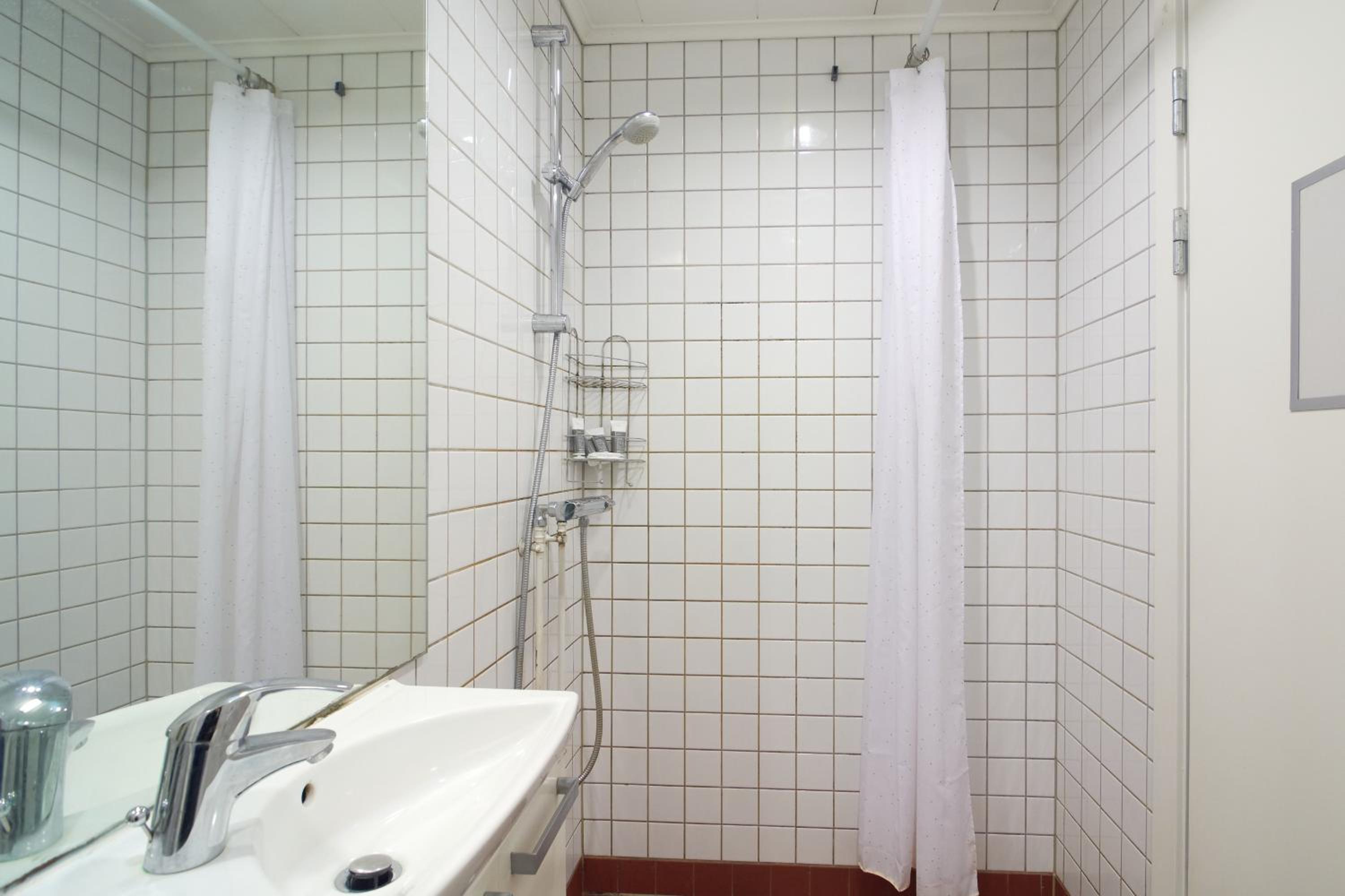 Spacious Scandinavian 3BR Flat in Vibrant Area