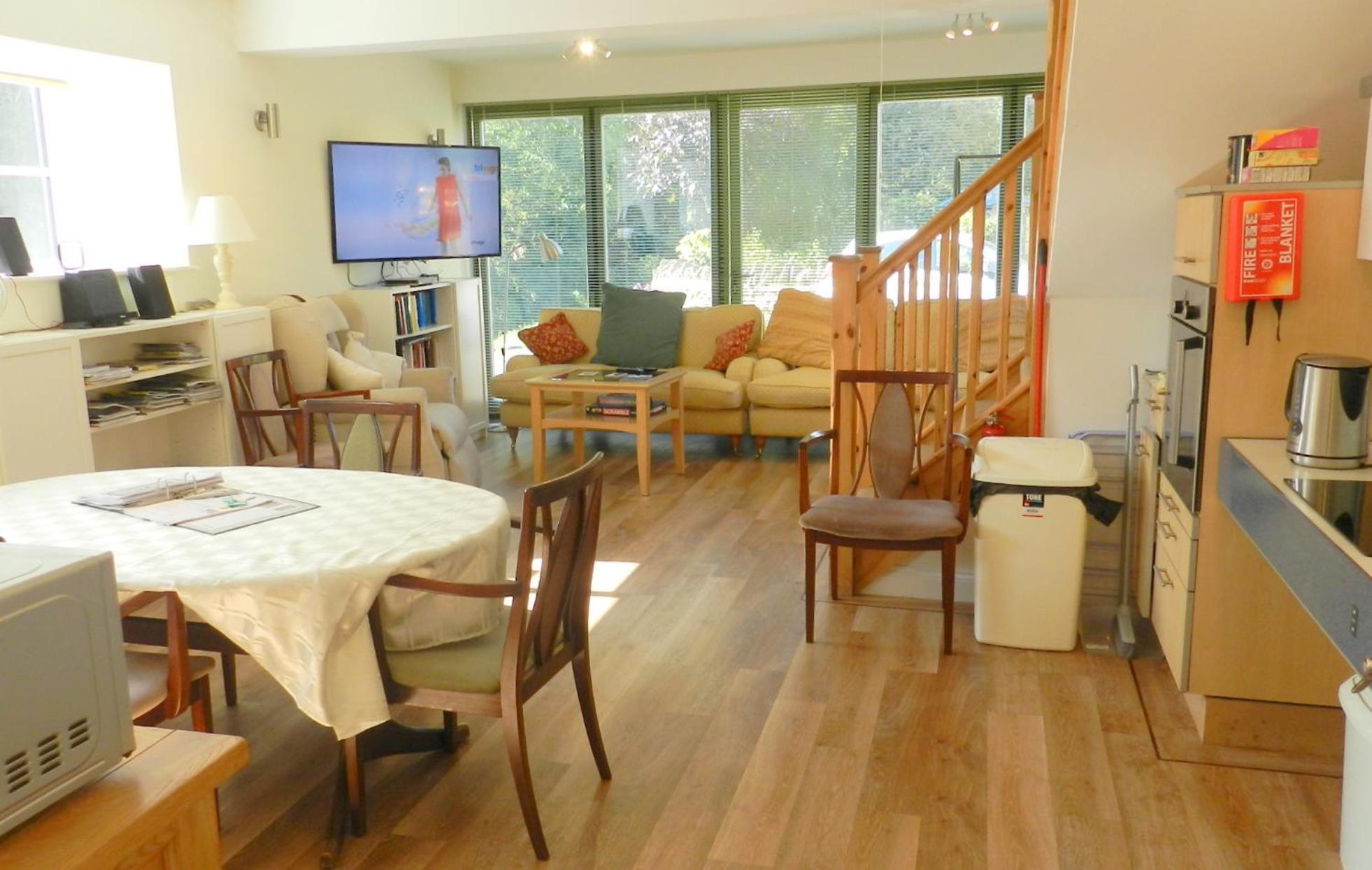 Cotswold Charm George Barn view 4