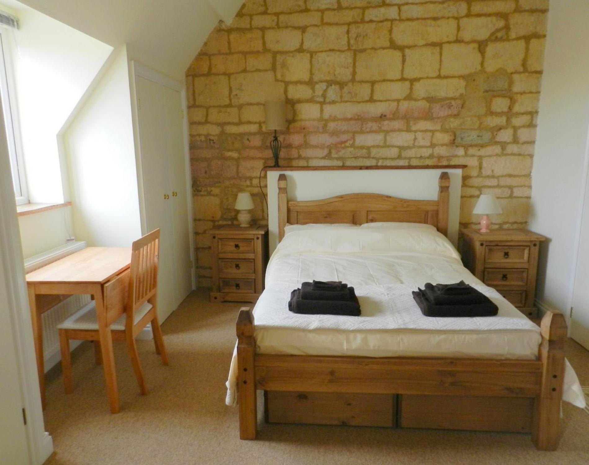 Cotswold Charm George Barn view 5