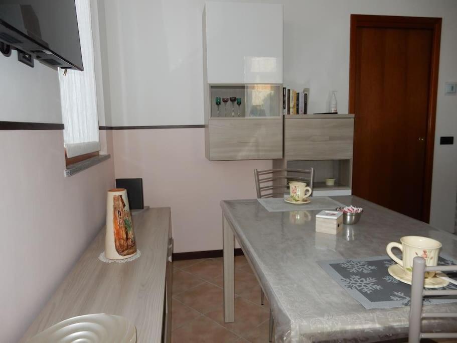 FiordiCasa - Appartamento vicino Rhofieramilano e Ospedale Galeazzi view 3