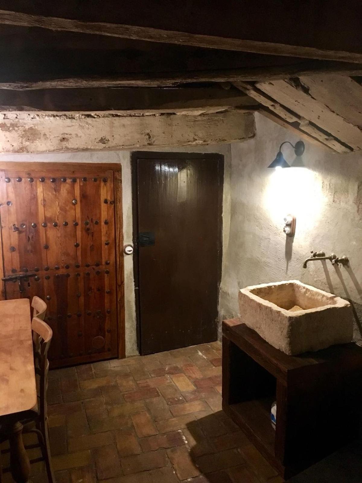 La Casa Amarilla