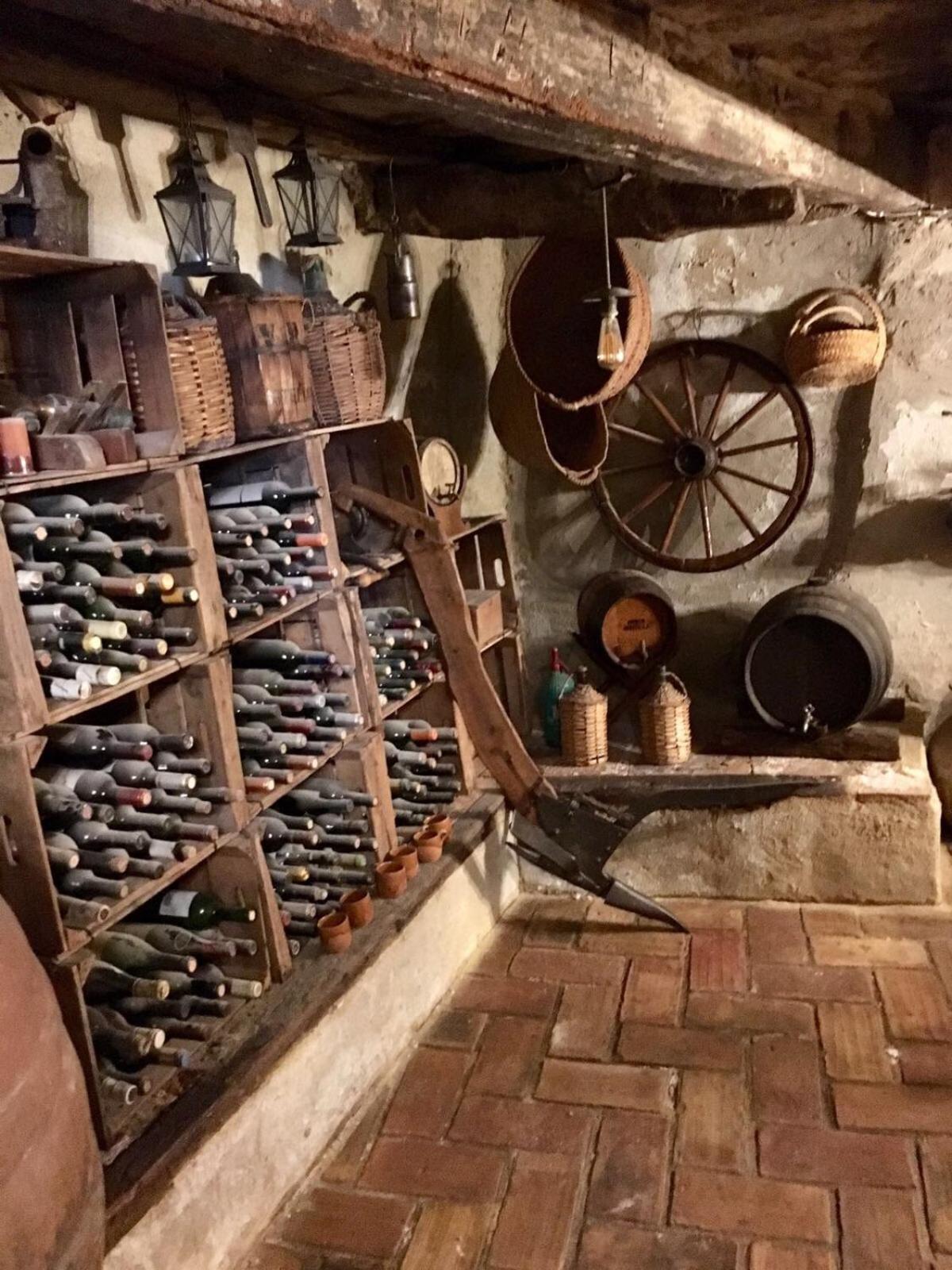 La Casa Amarilla