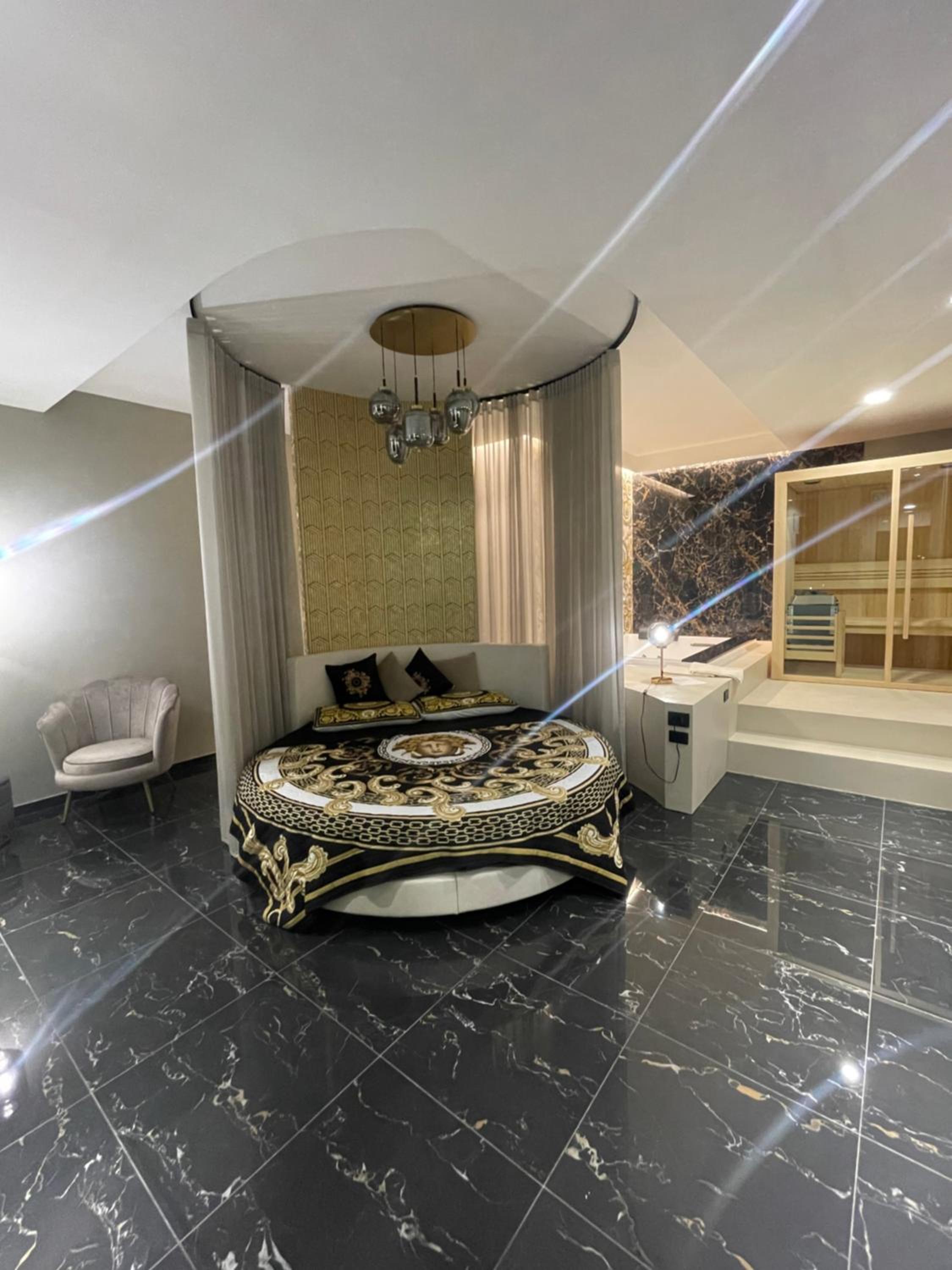 hotel room