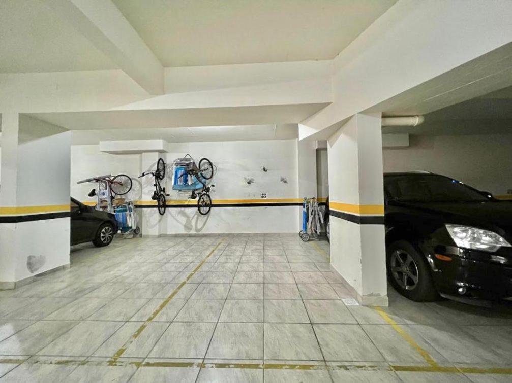 Apartamento completo com ótima localização view 2