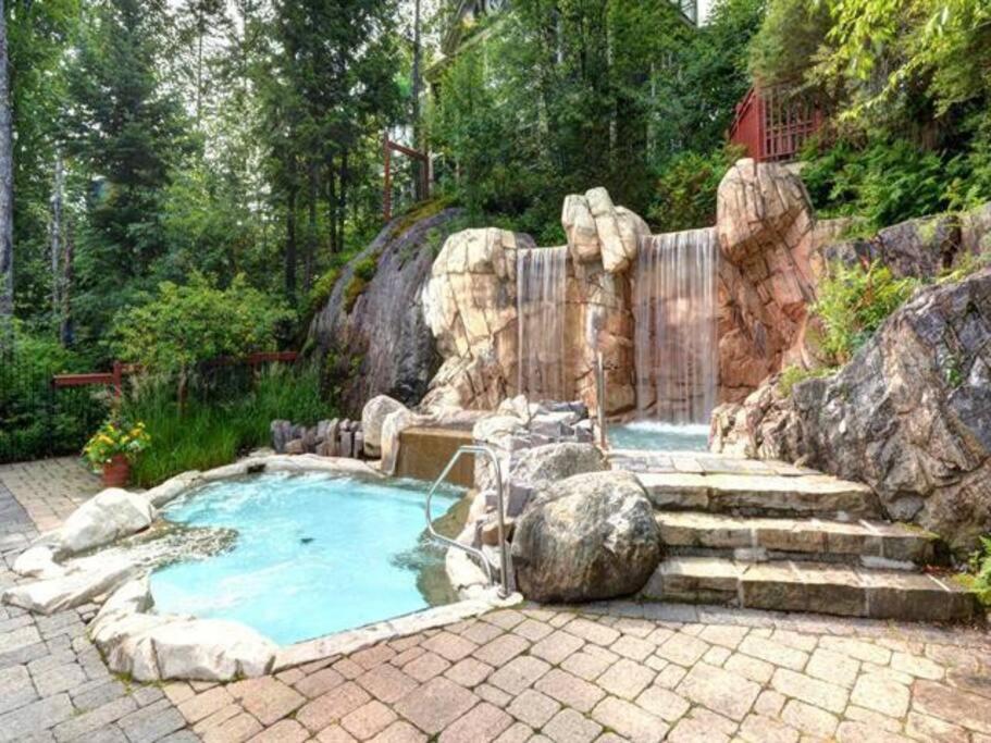 Tremblant Les Eaux 227-1 by Escapades Tremblant
