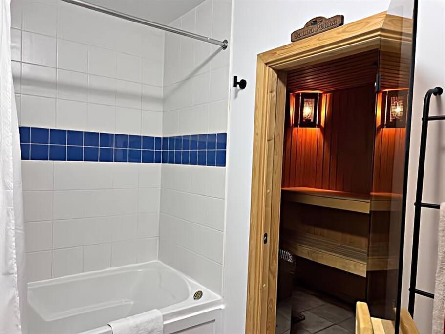 Tremblant Les Eaux 227-1 by Escapades Tremblant
