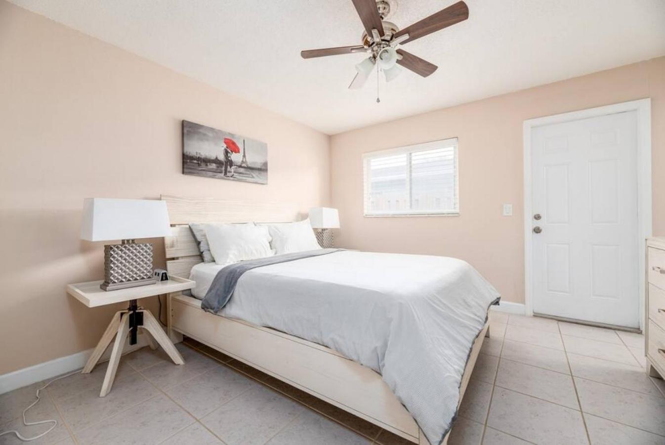 The Retreat 2 - Wilton Manors view 2