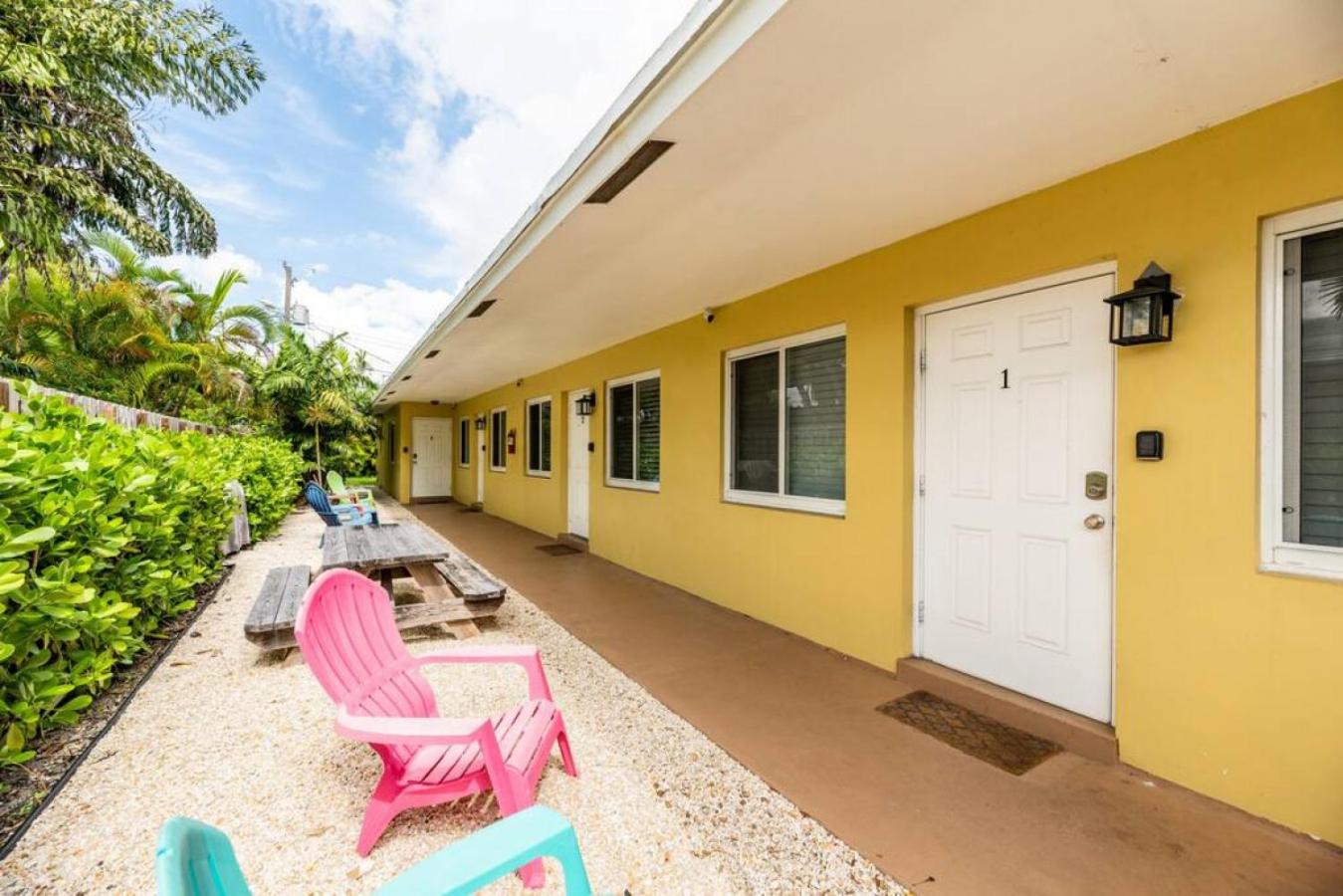 The Retreat 2 - Wilton Manors view 3