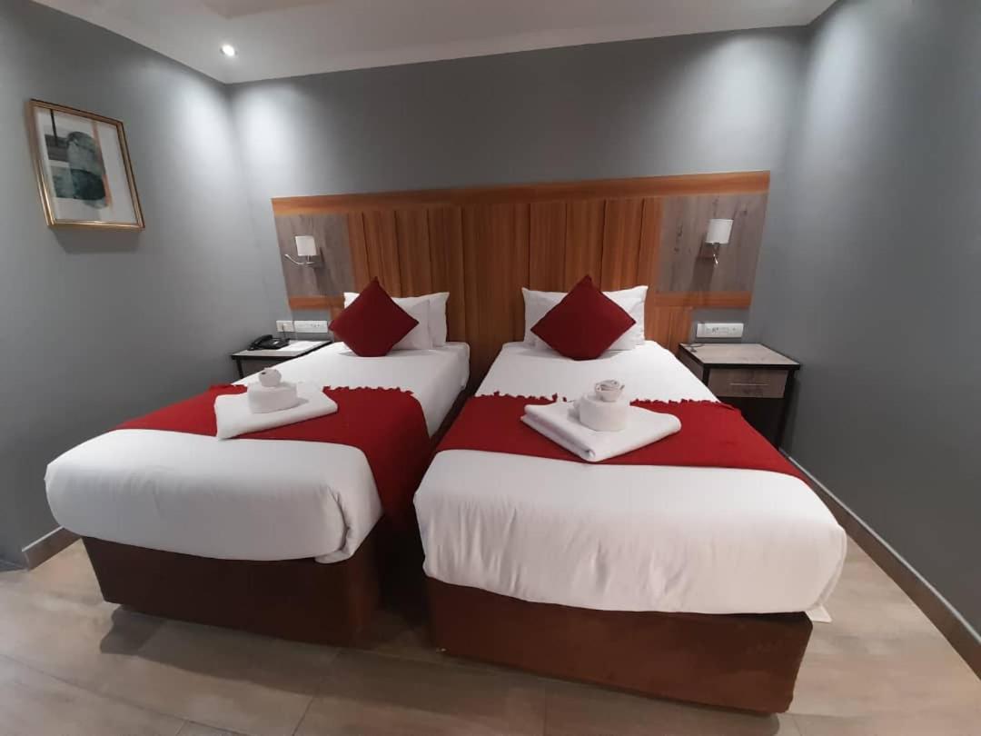 Starlight Inn