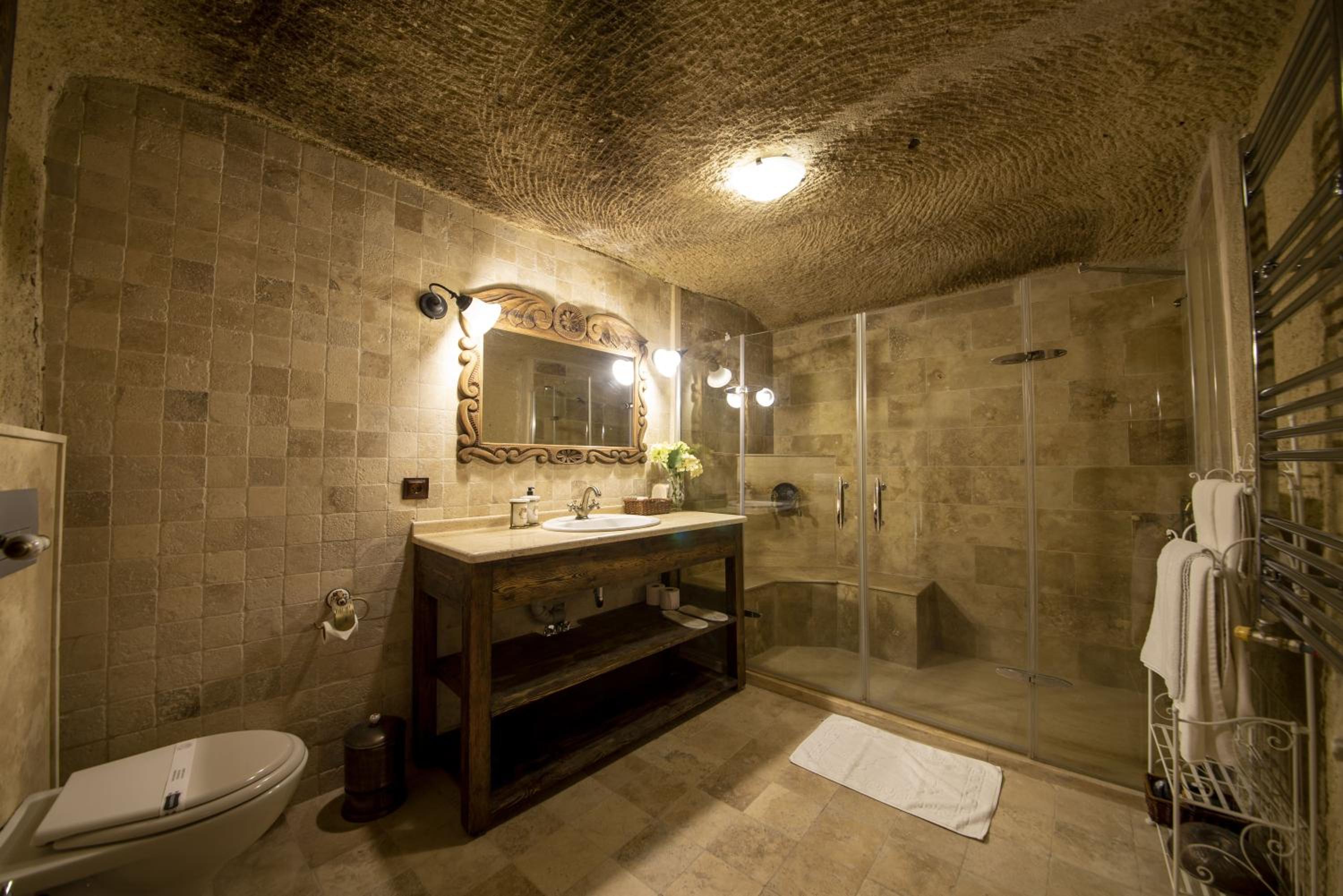 Shiraz Cave Cappadocia view 5