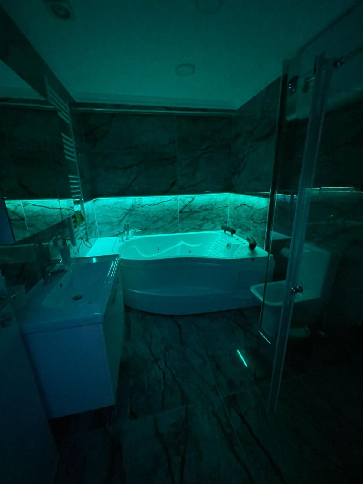 Suite In City Center