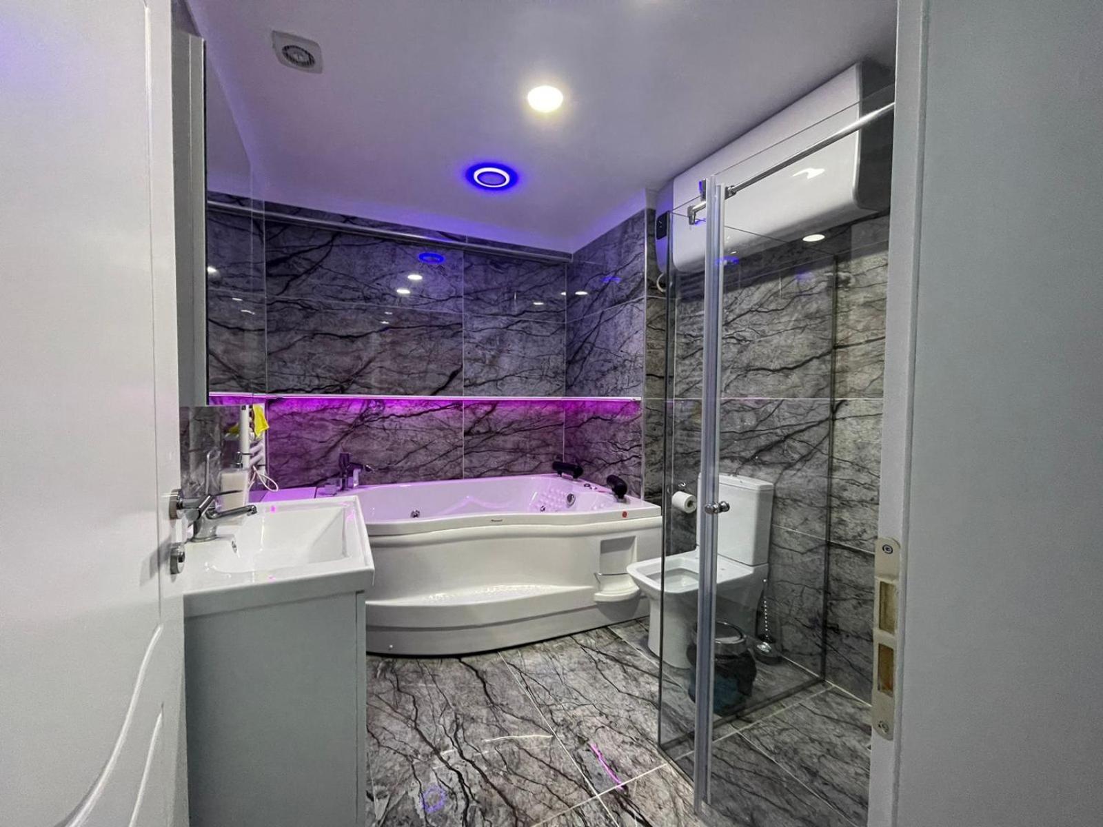 Suite In City Center