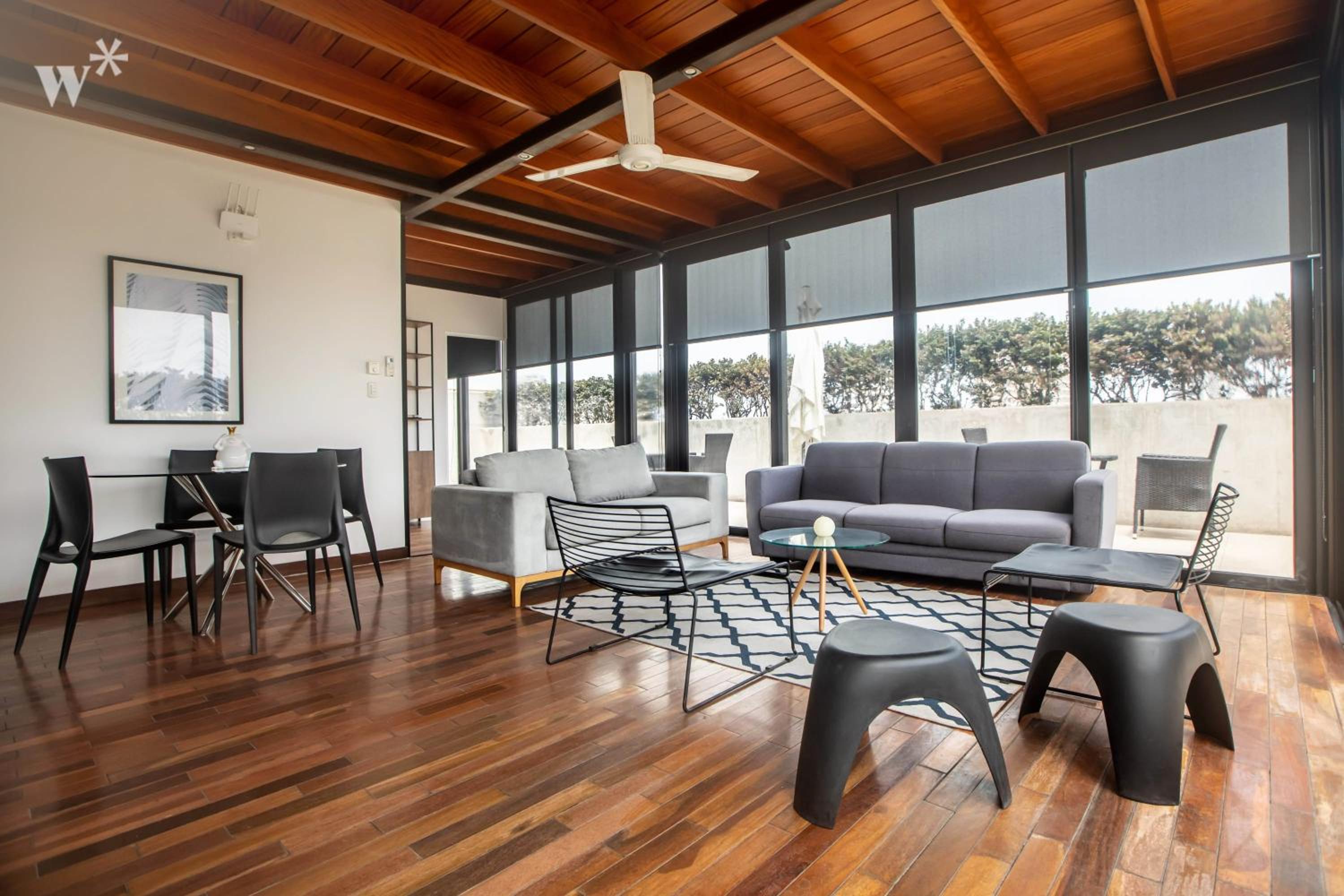 Modern 2BR Duplex with Terrace in Miraflores