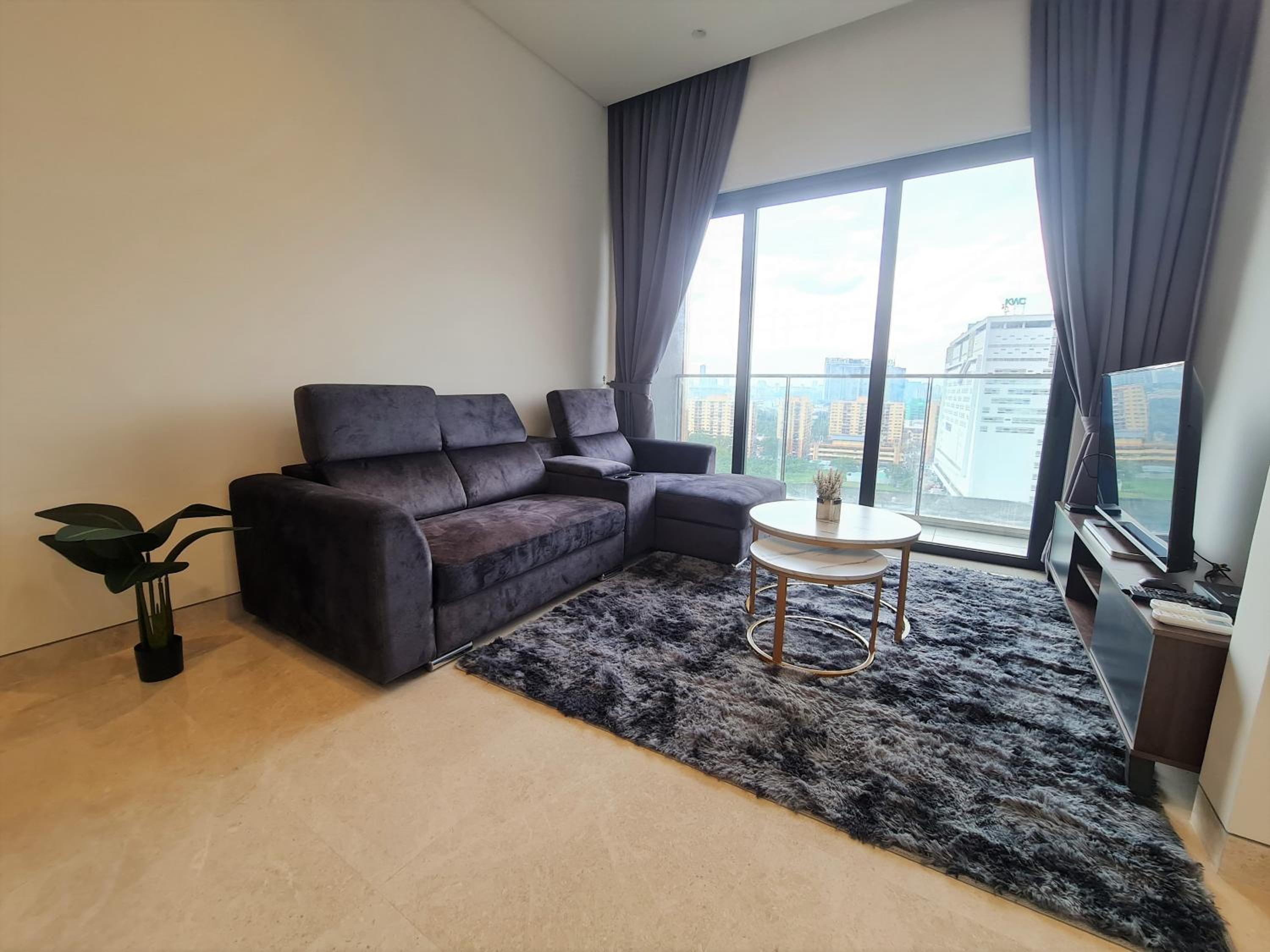Lucentia Residence World Class Facilities Apartment Infinity Pool Stunning View
