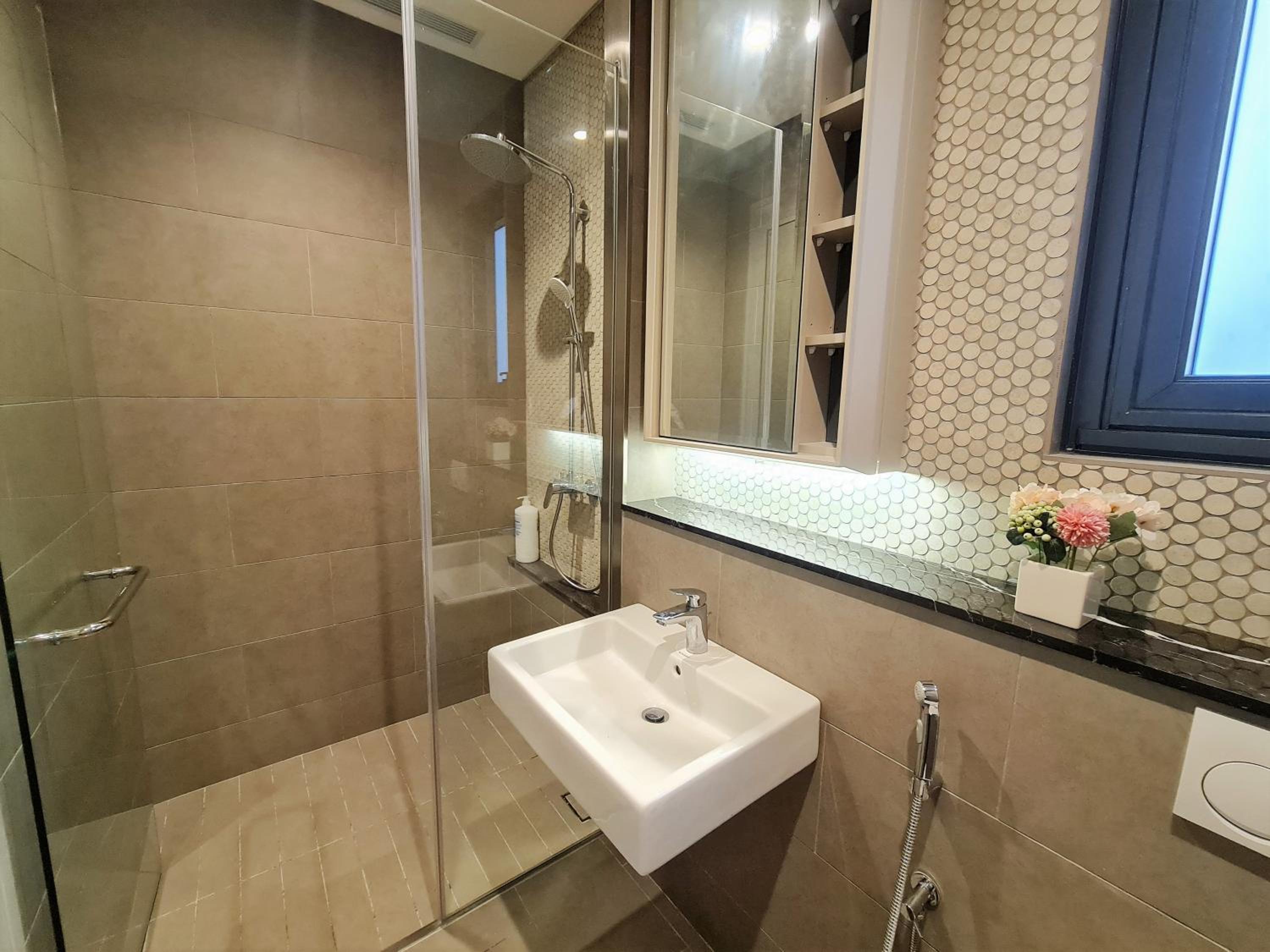 Lucentia Residence World Class Facilities Apartment Infinity Pool Stunning View