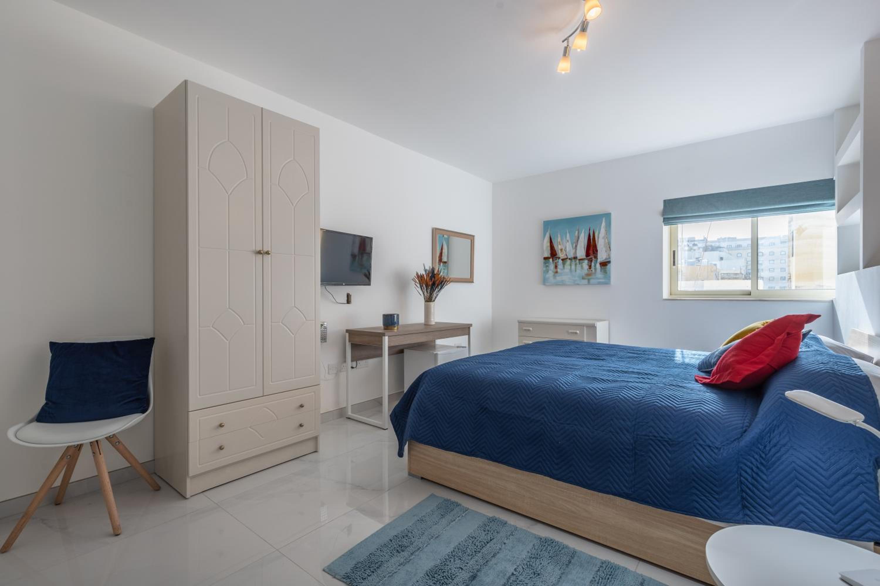 Sliema Bedrooms with ensuite bathrooms