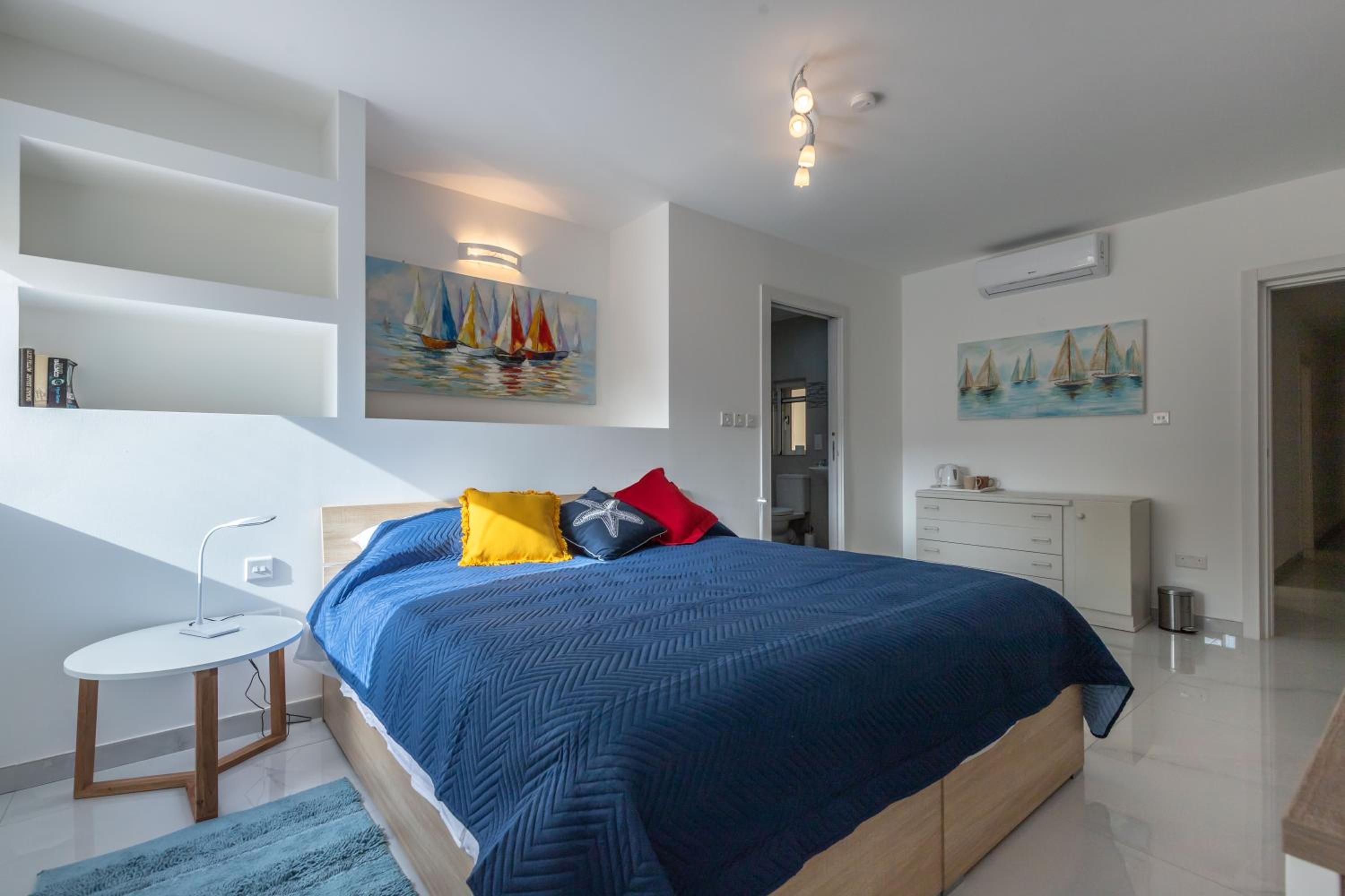 Sliema Bedrooms with ensuite bathrooms