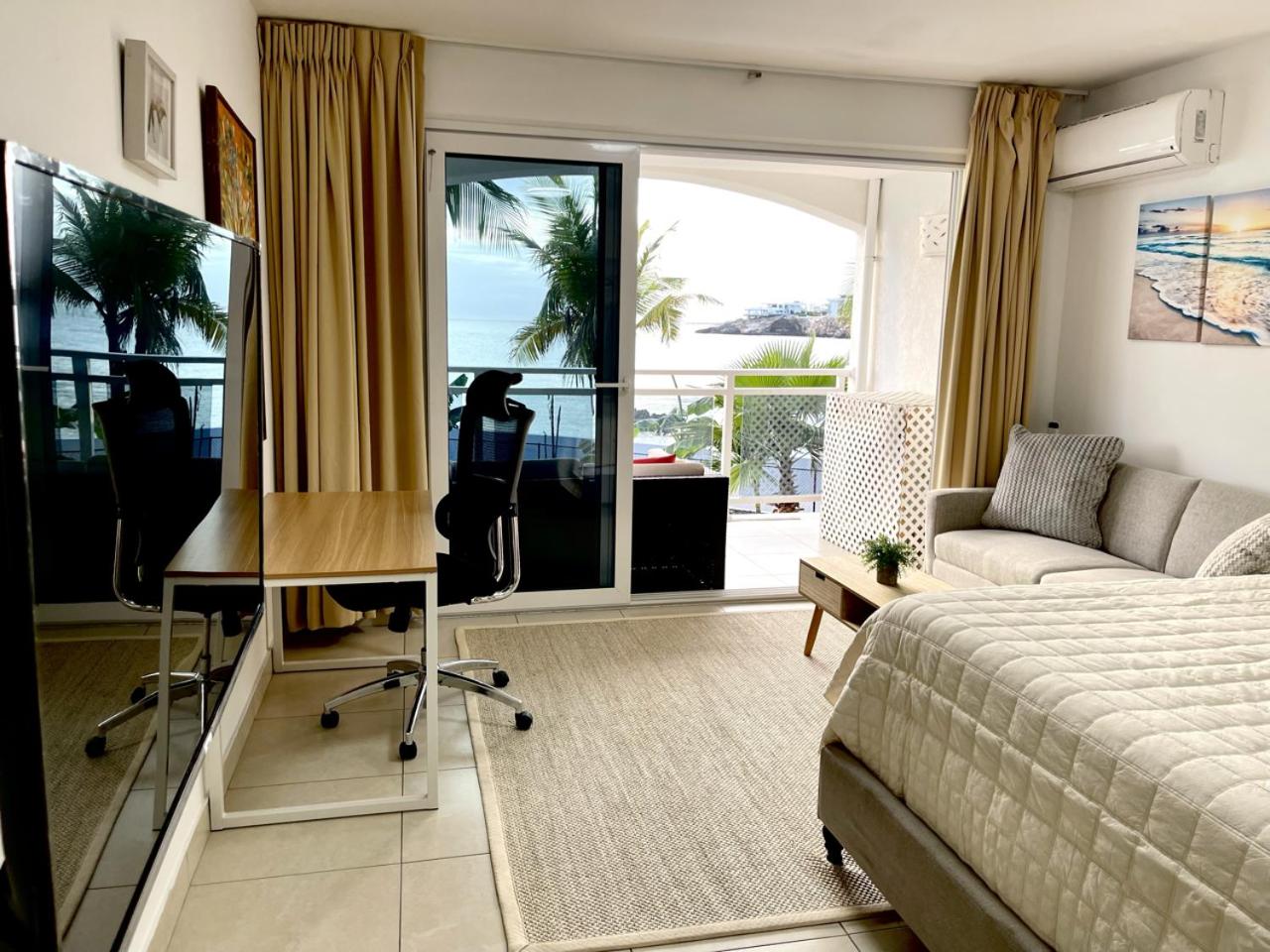 Maho Beach Bright Studio, Ocean View view 2