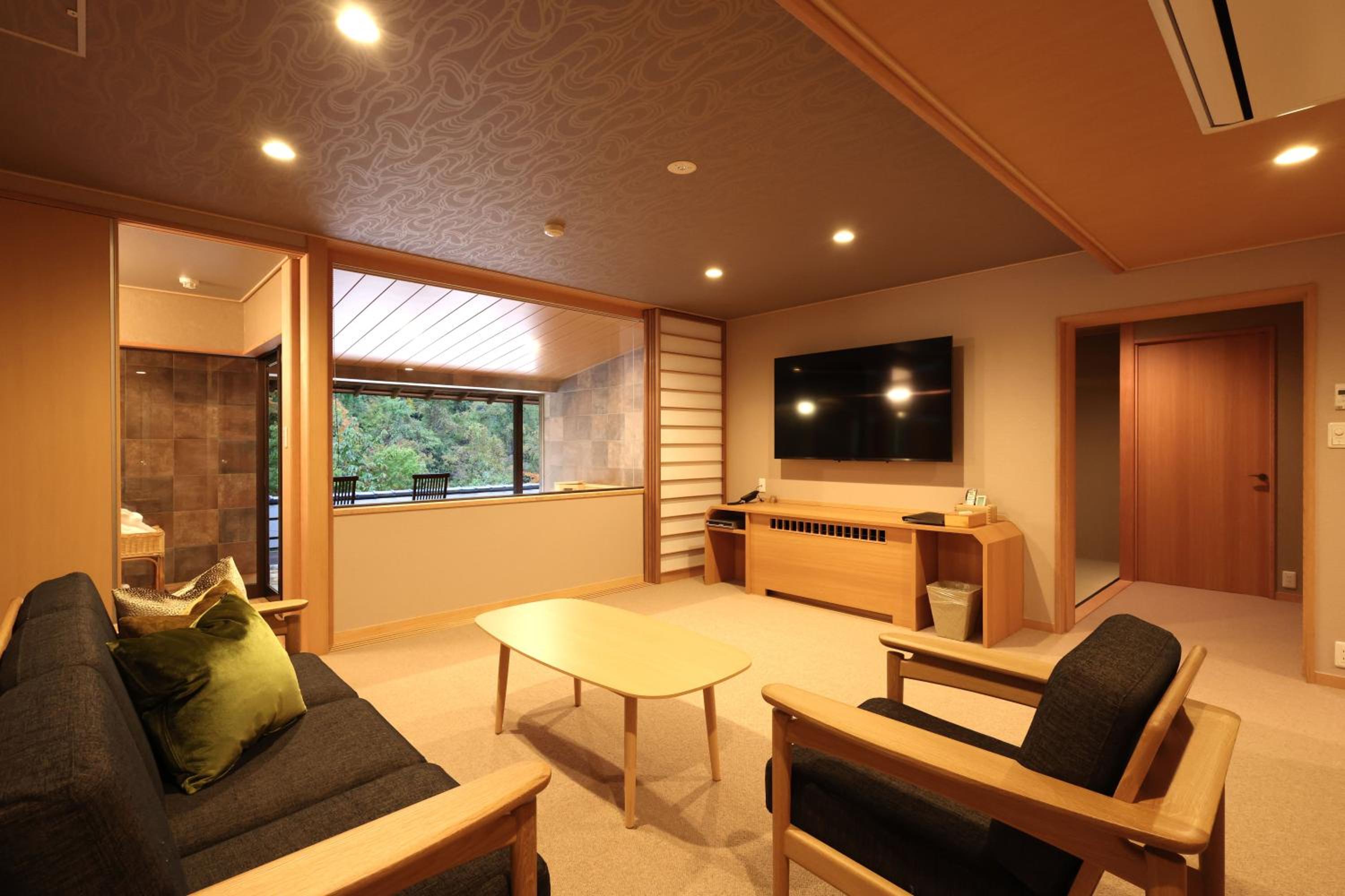 Fujiiso