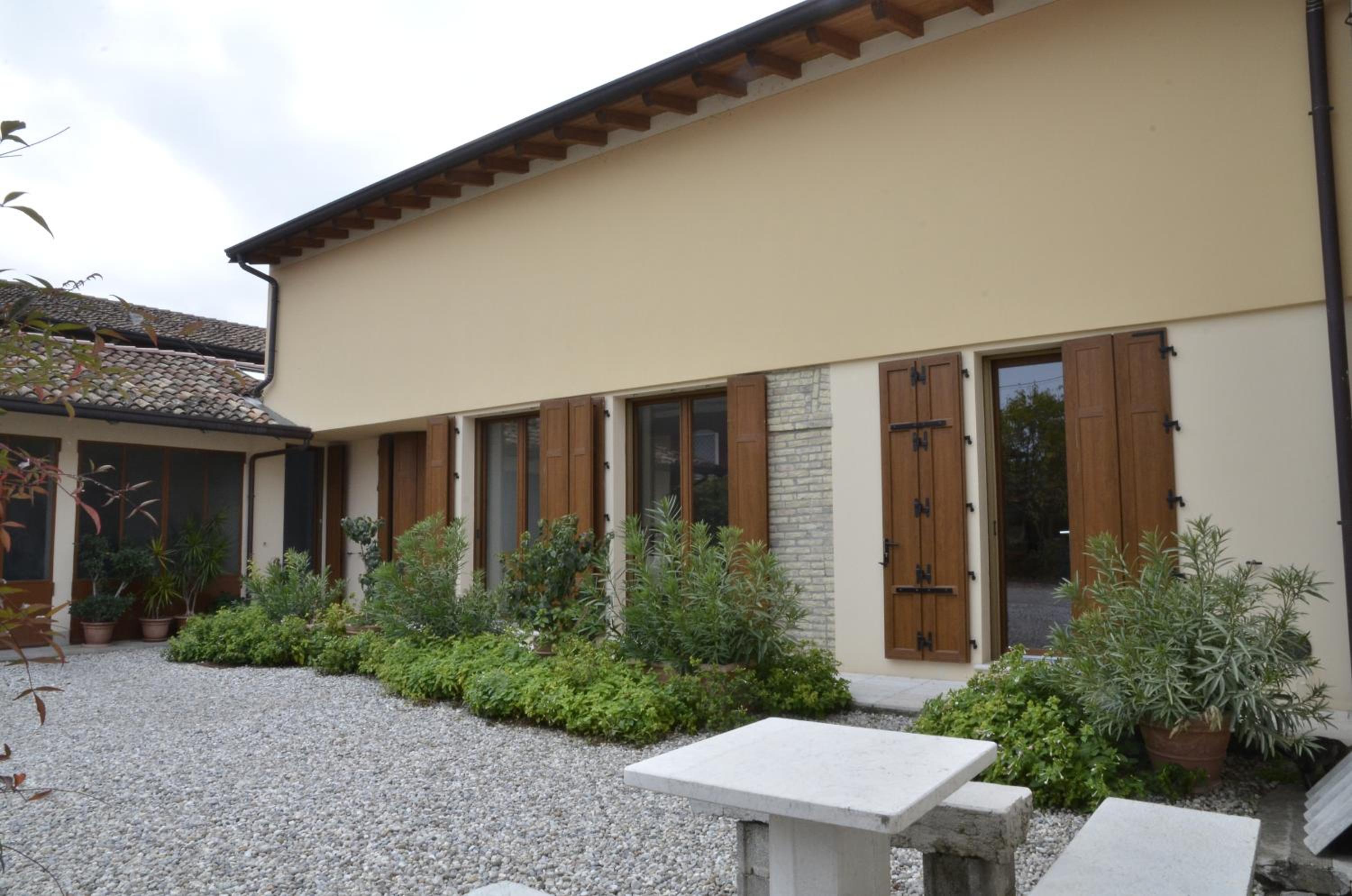9 Muse Bed and Breakfast