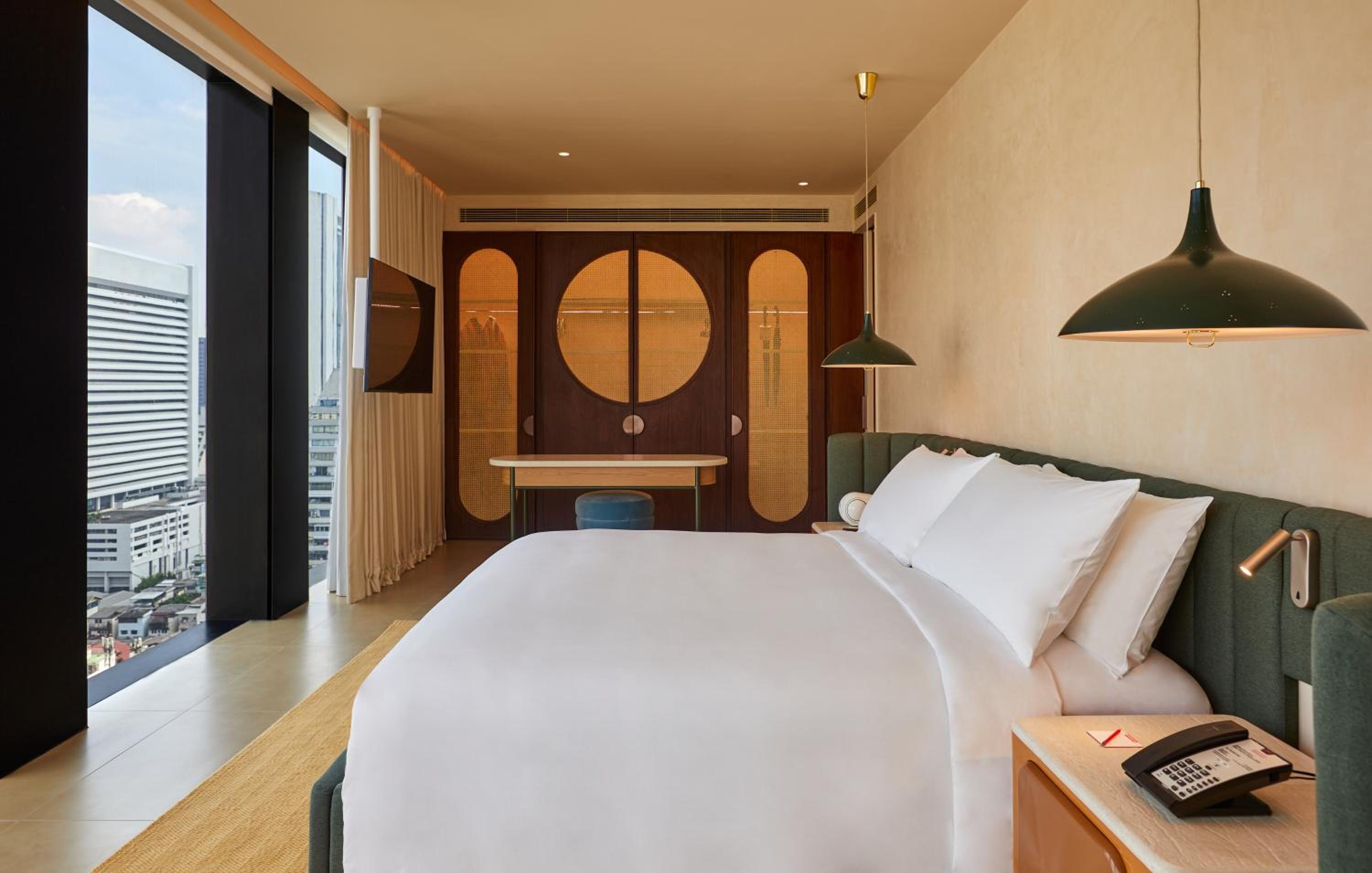 The Standard, Bangkok Mahanakhon 34