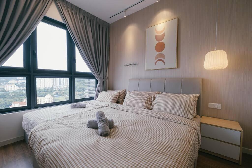 M Vertica Muji Style Infinity Pool Sunway Velocity 3BR 7pax