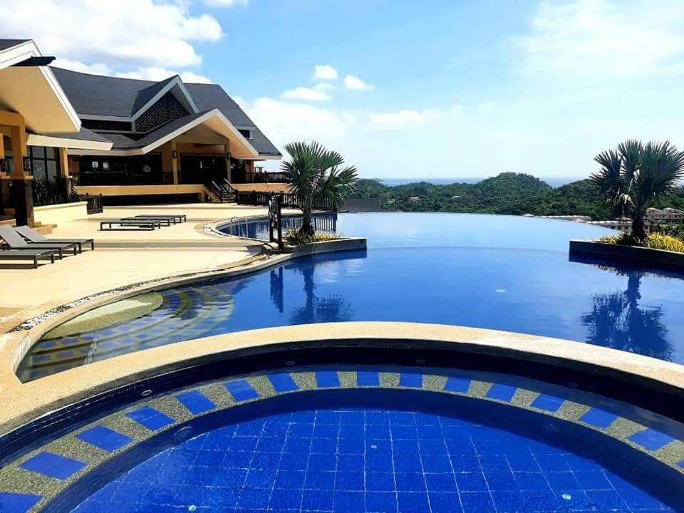 Alta Vista De Boracay by Crystal