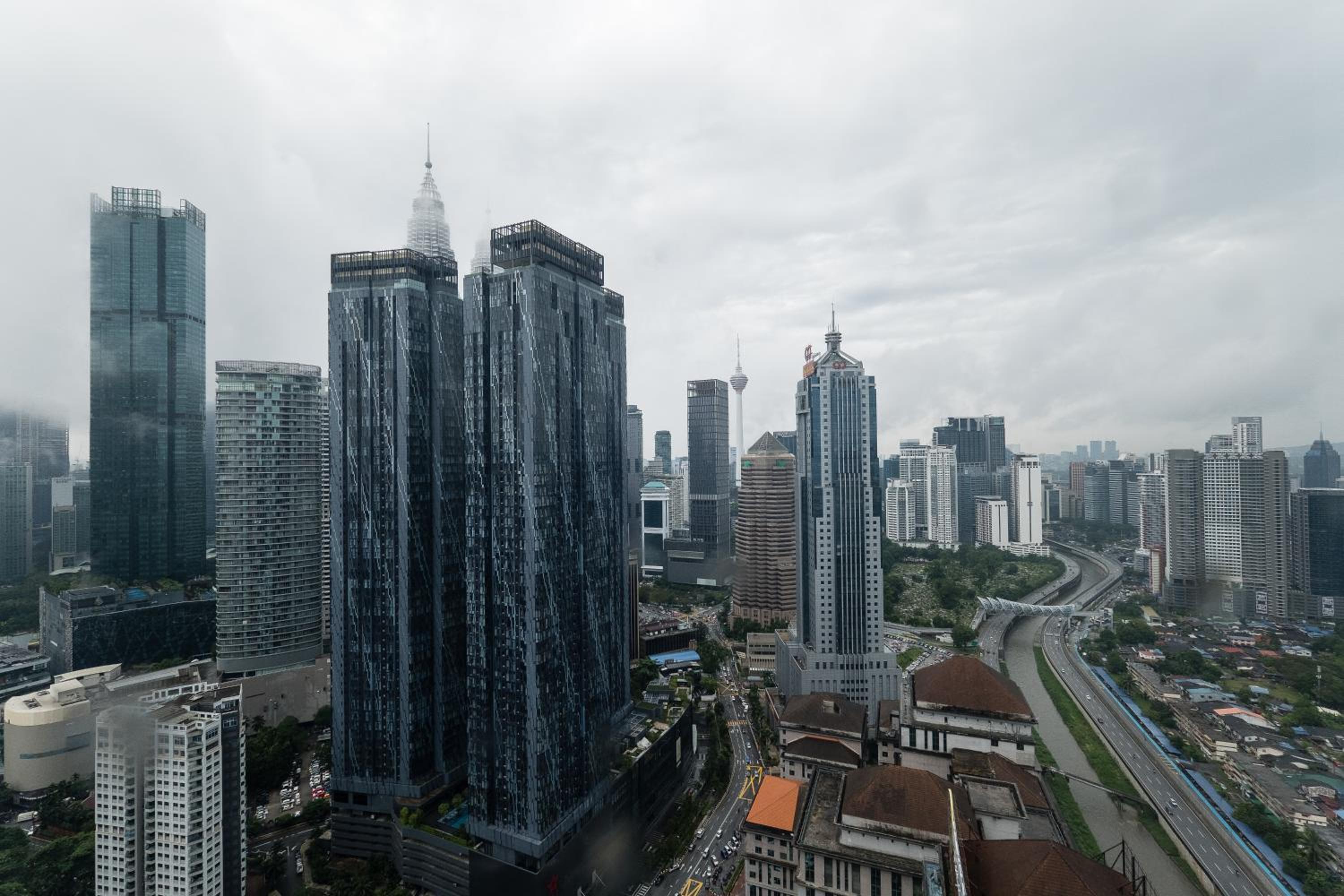 Scarletz KLCC Studio Suites 4 pax Luxury Modern Style WiFi 100Mbps