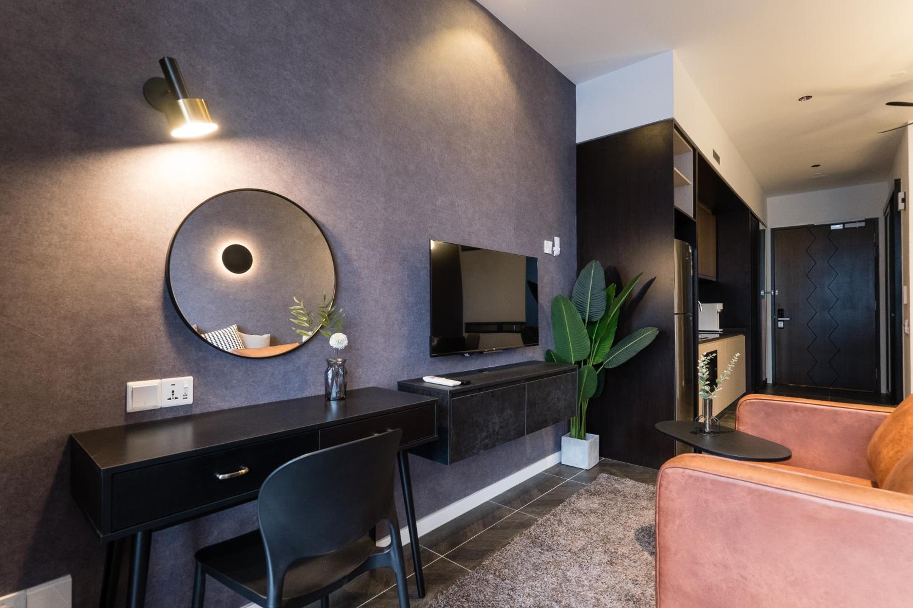 Scarletz KLCC Studio Suites 4 pax Luxury Modern Style WiFi 100Mbps