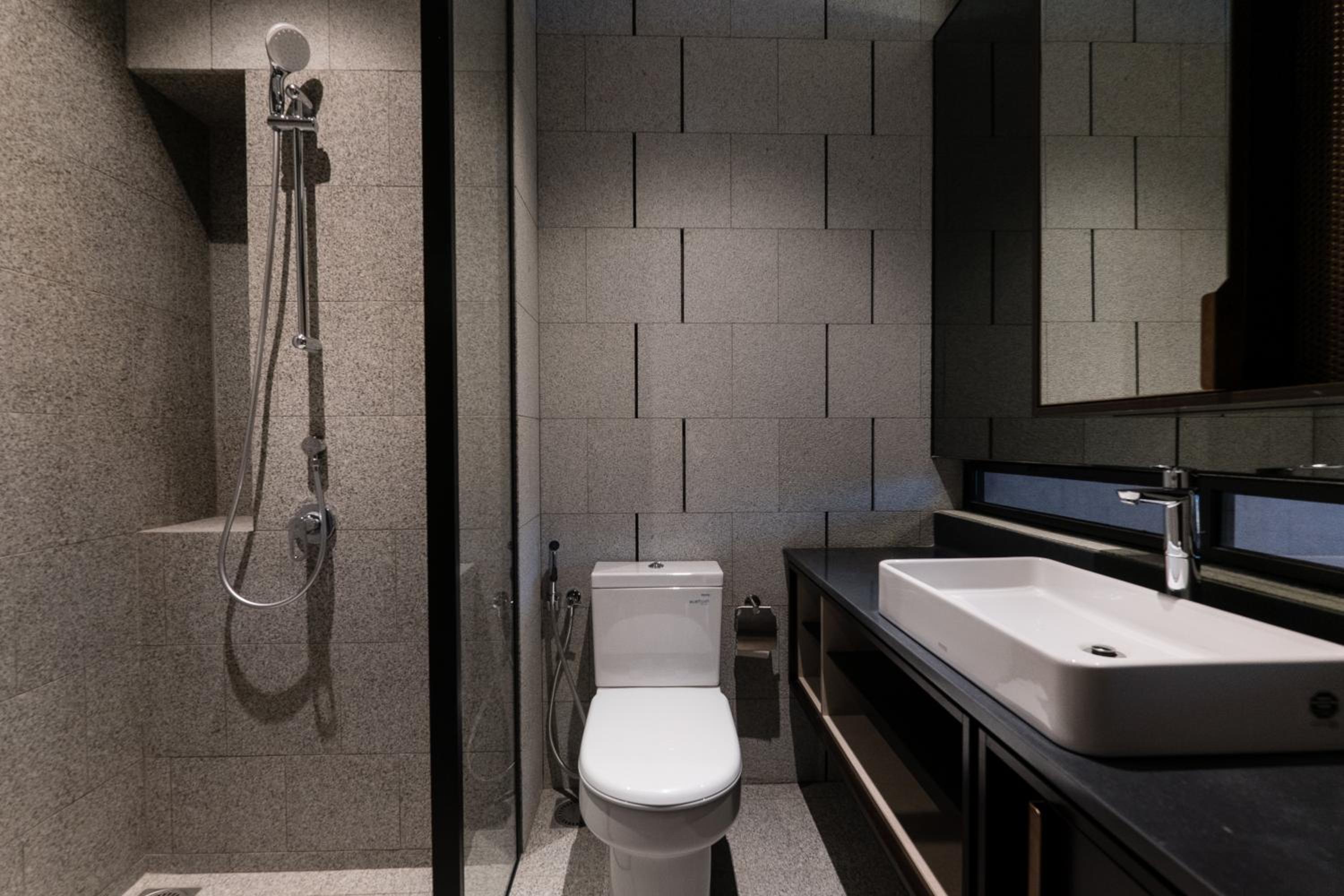 Scarletz KLCC Studio Suites 4 pax Luxury Modern Style WiFi 100Mbps