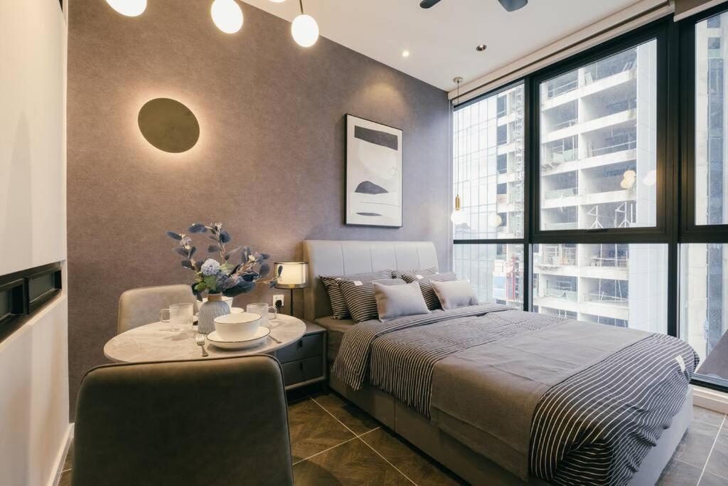 Scarletz KLCC Luxury Romantic Couple Getaway 2pax