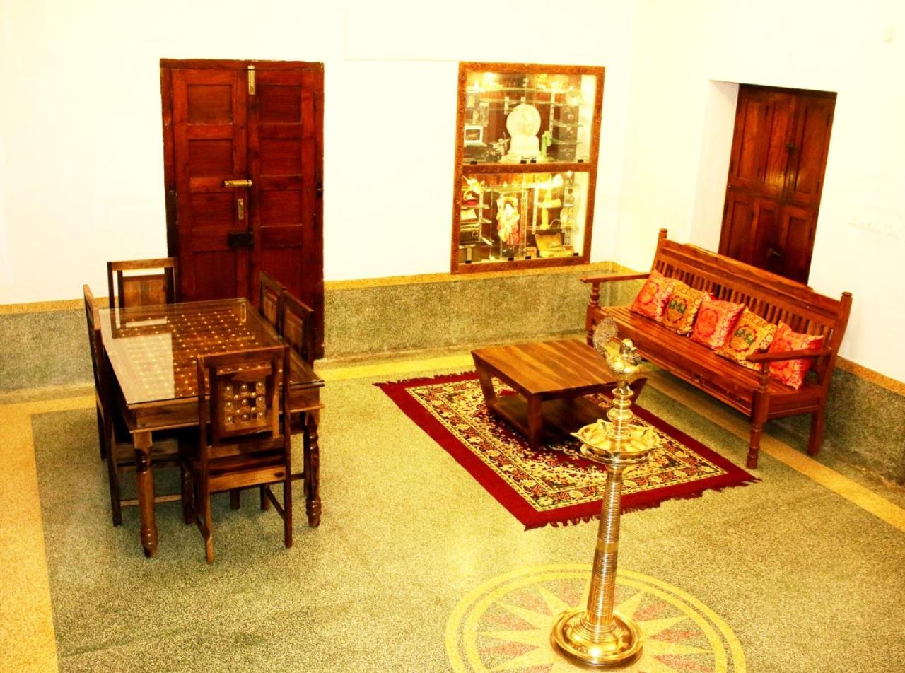 ROYAL STAY VINTAGE view 5