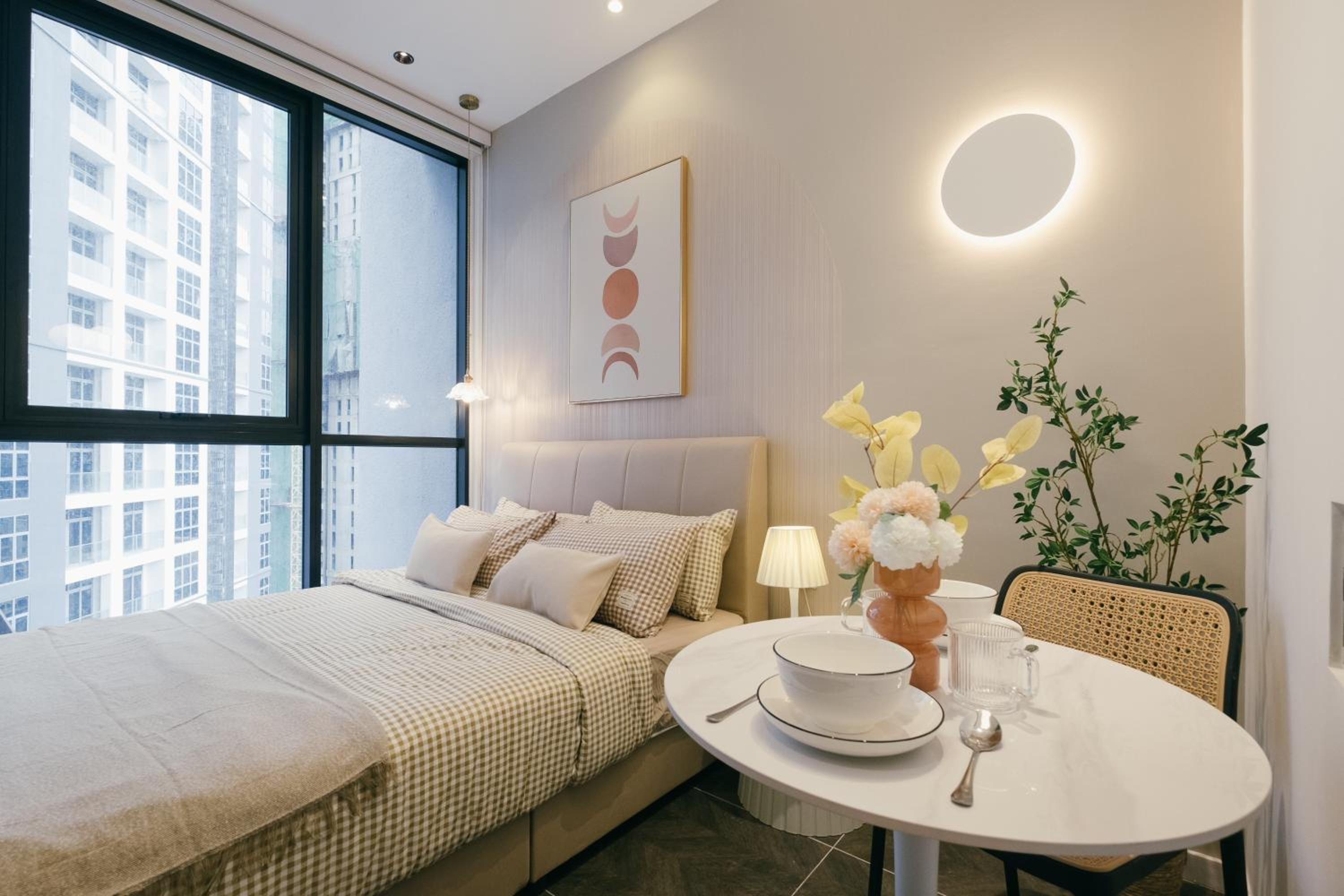 Scarletz KLCC Luxury Romantic Couple Getaway 2pax