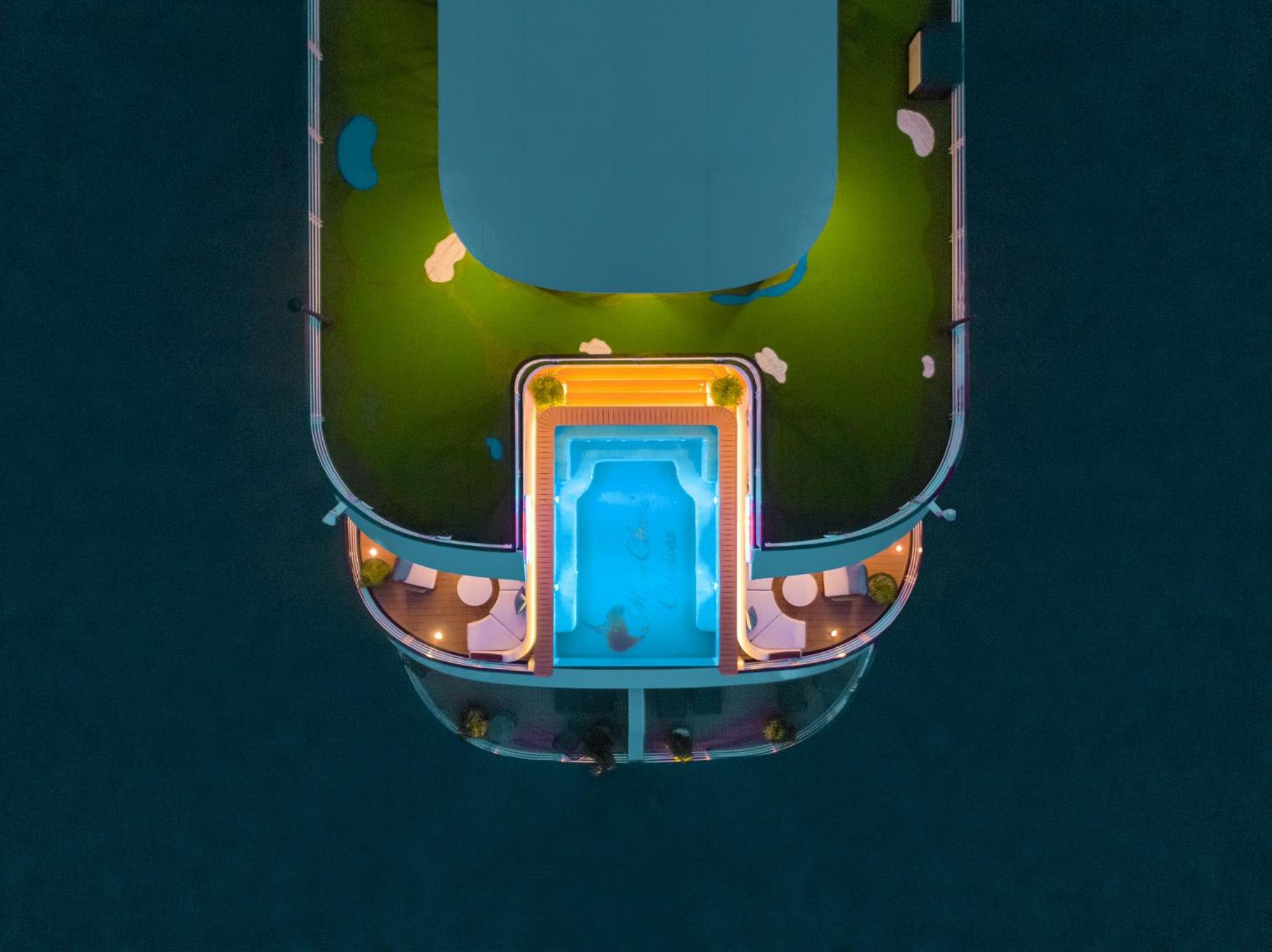 Mon Cheri Cruises - Image 3