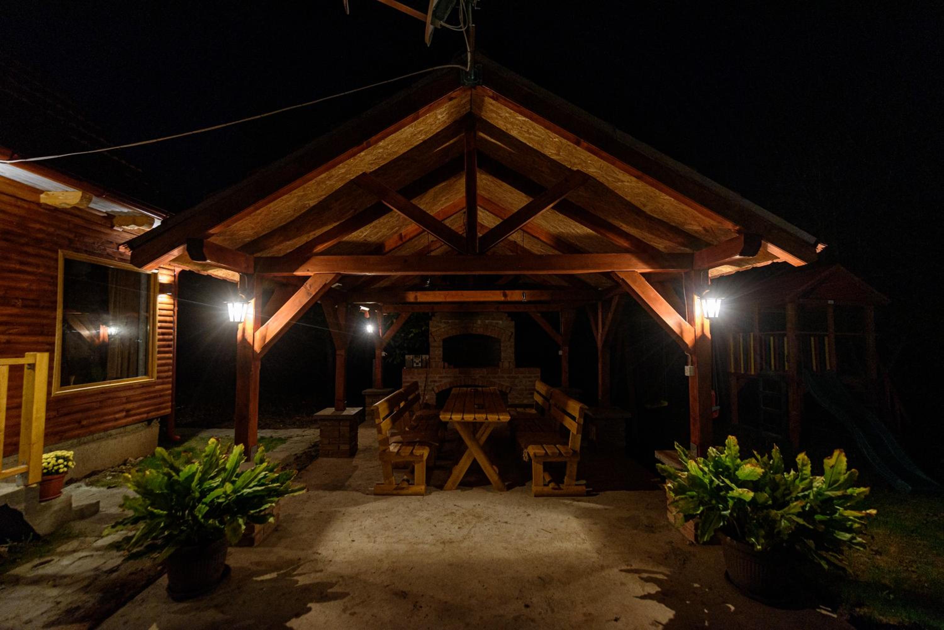 Photo 48