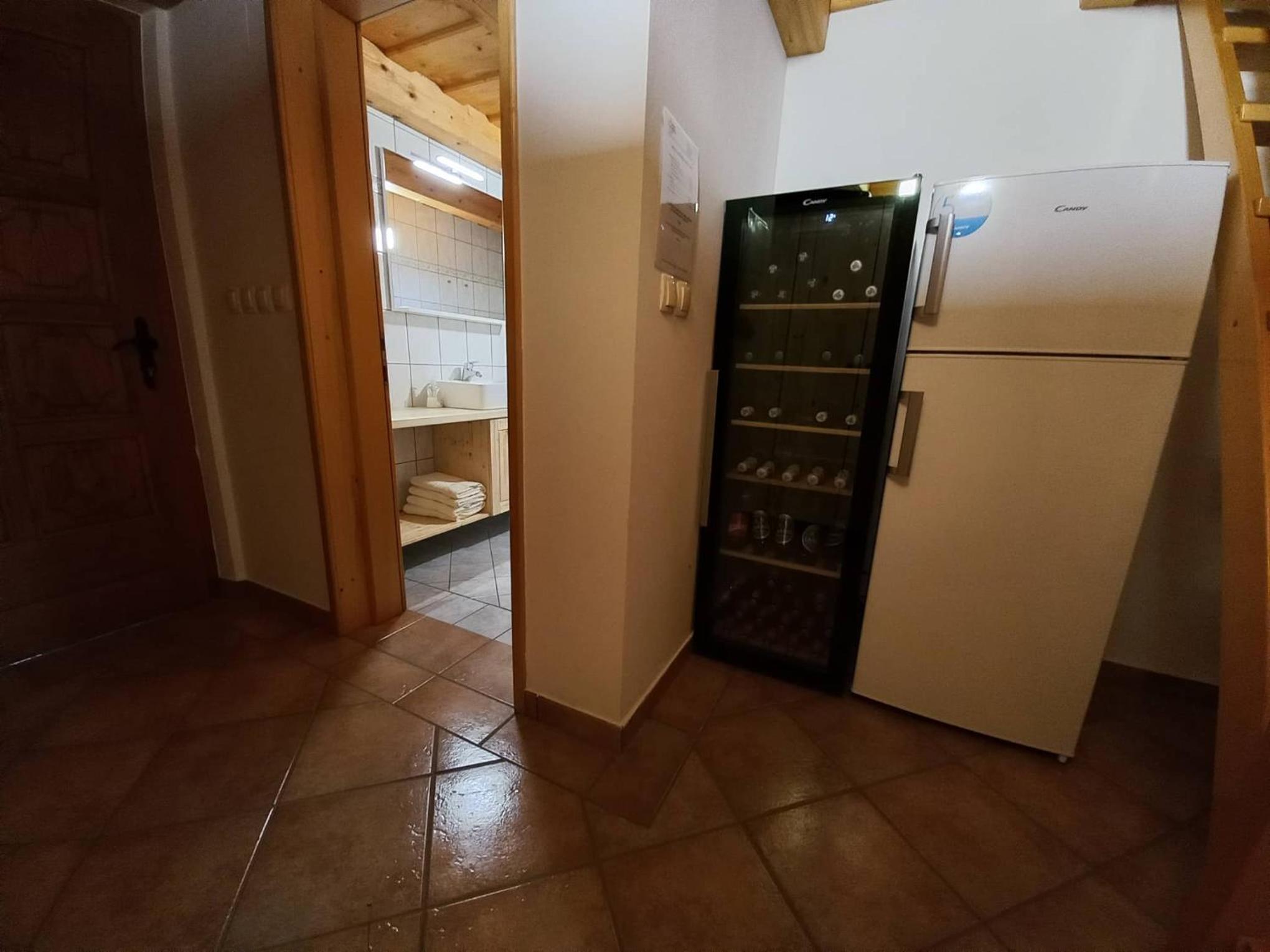 Vineyard Cottage Maleric with Pool Access