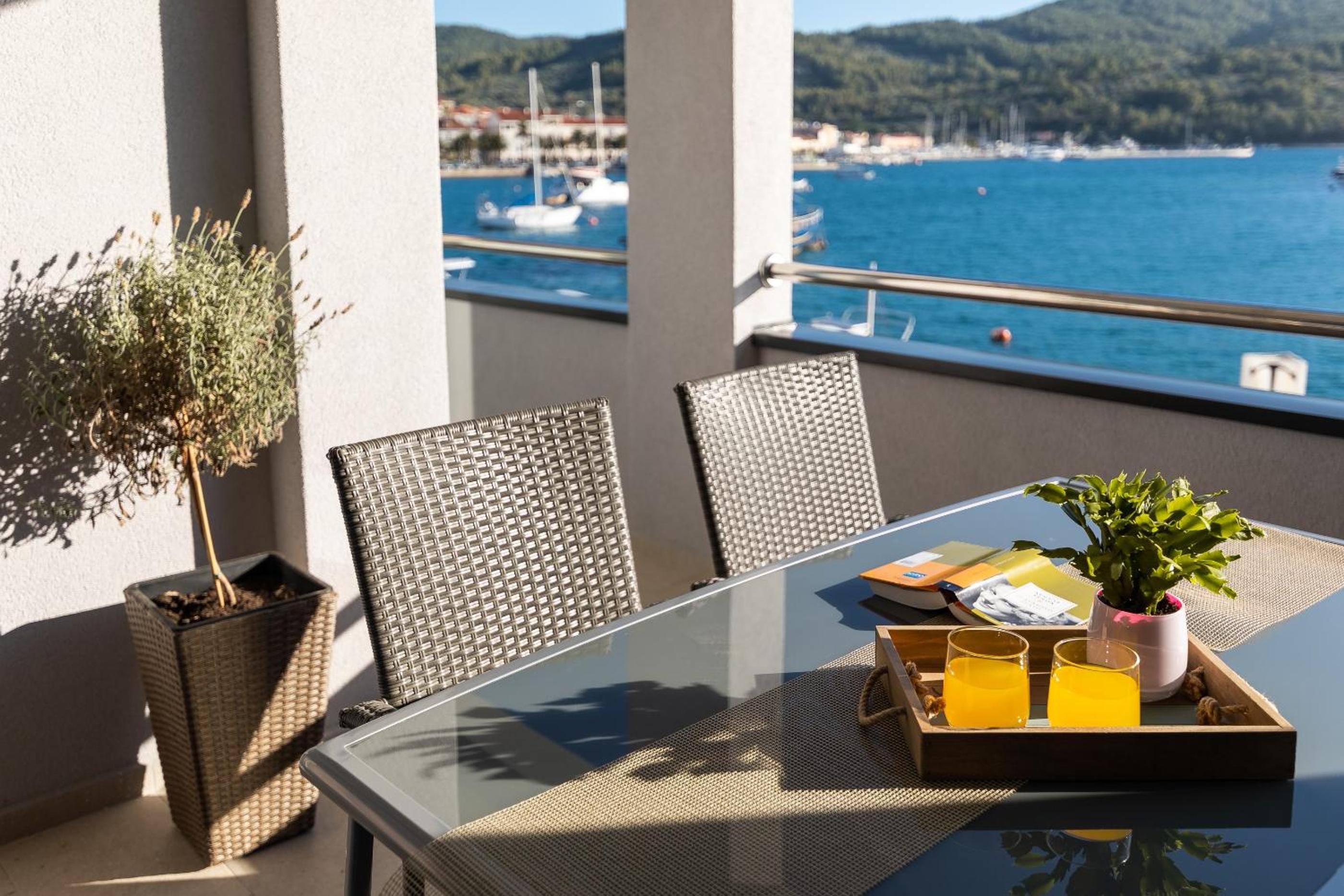 Outstanding Island Getaway Ribarska Srica view 4