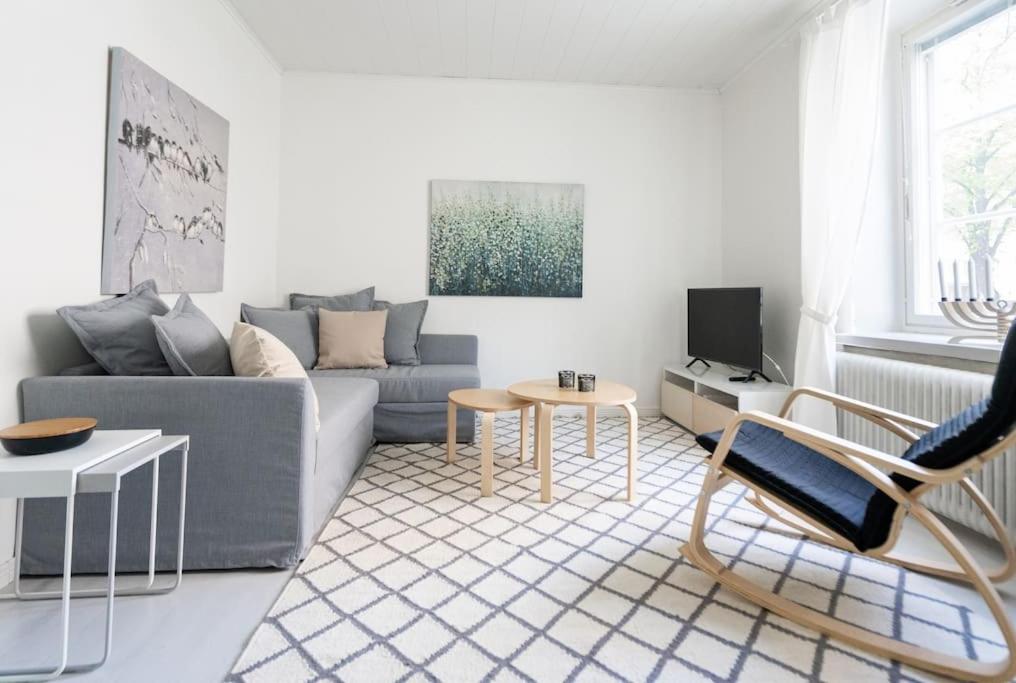 Luminous 1BR apt next to Puu-Vallilla view 5