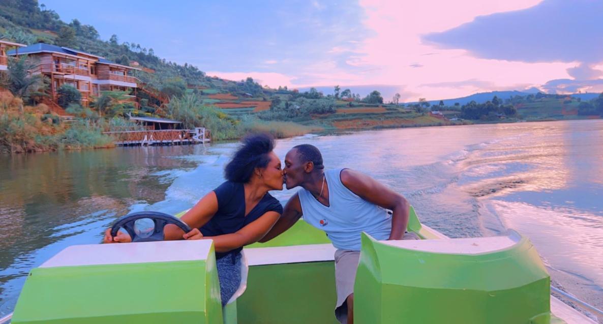 Lake Bunyonyi Rock Resort
