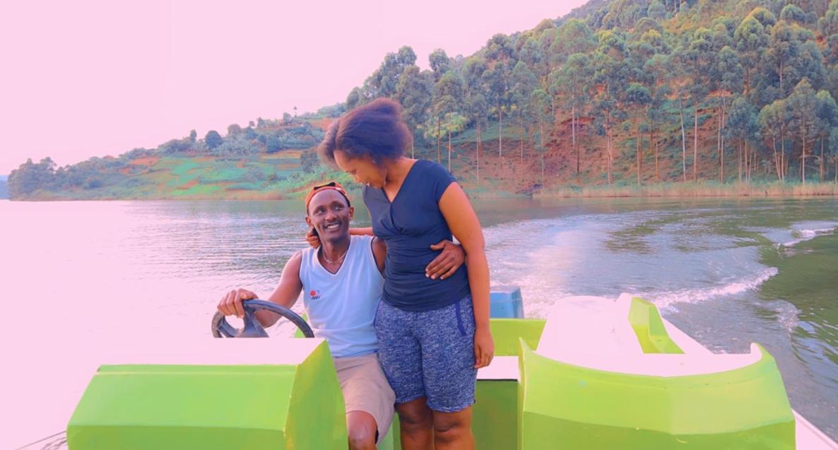 Lake Bunyonyi Rock Resort