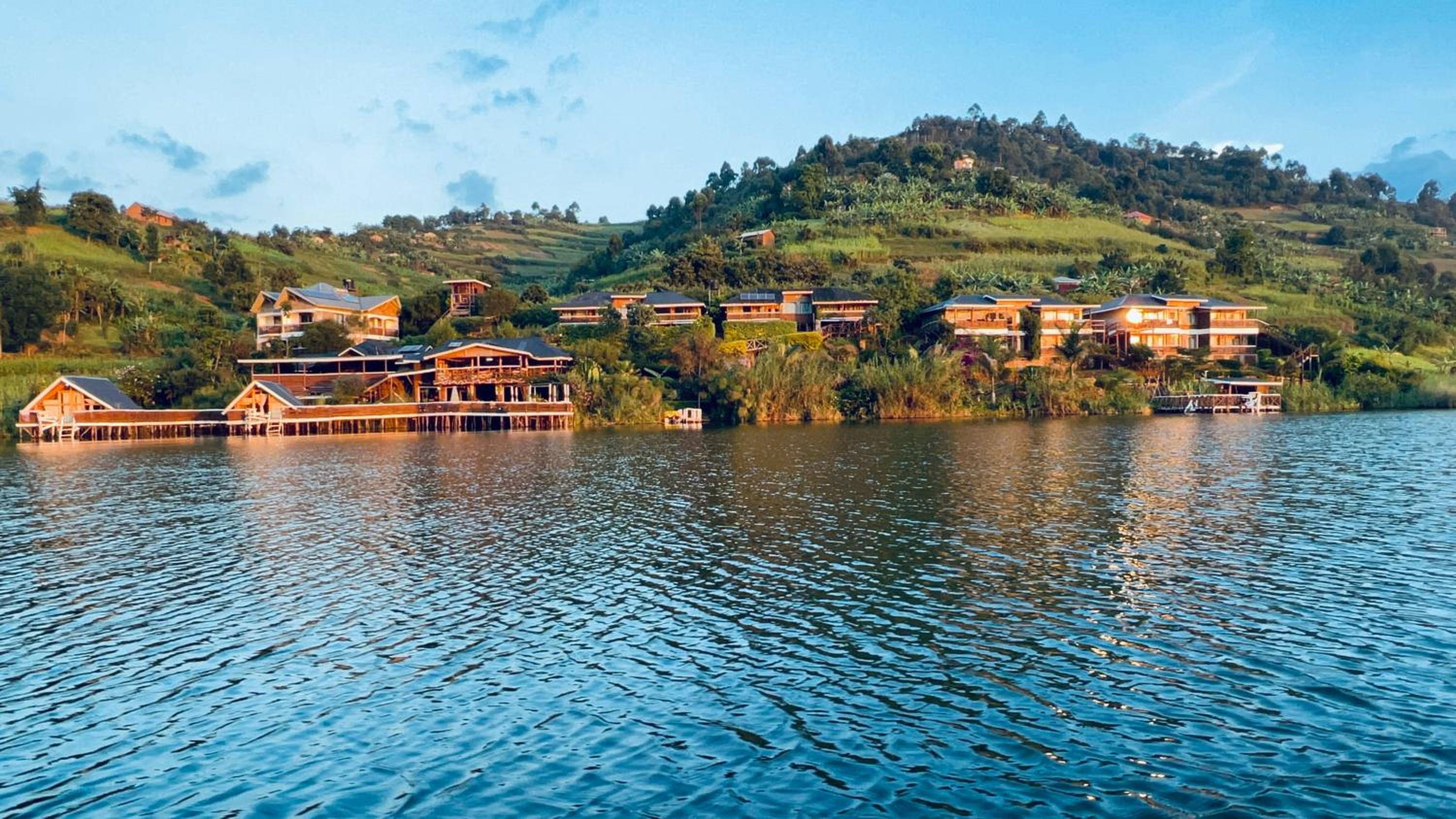 Lake Bunyonyi Rock Resort