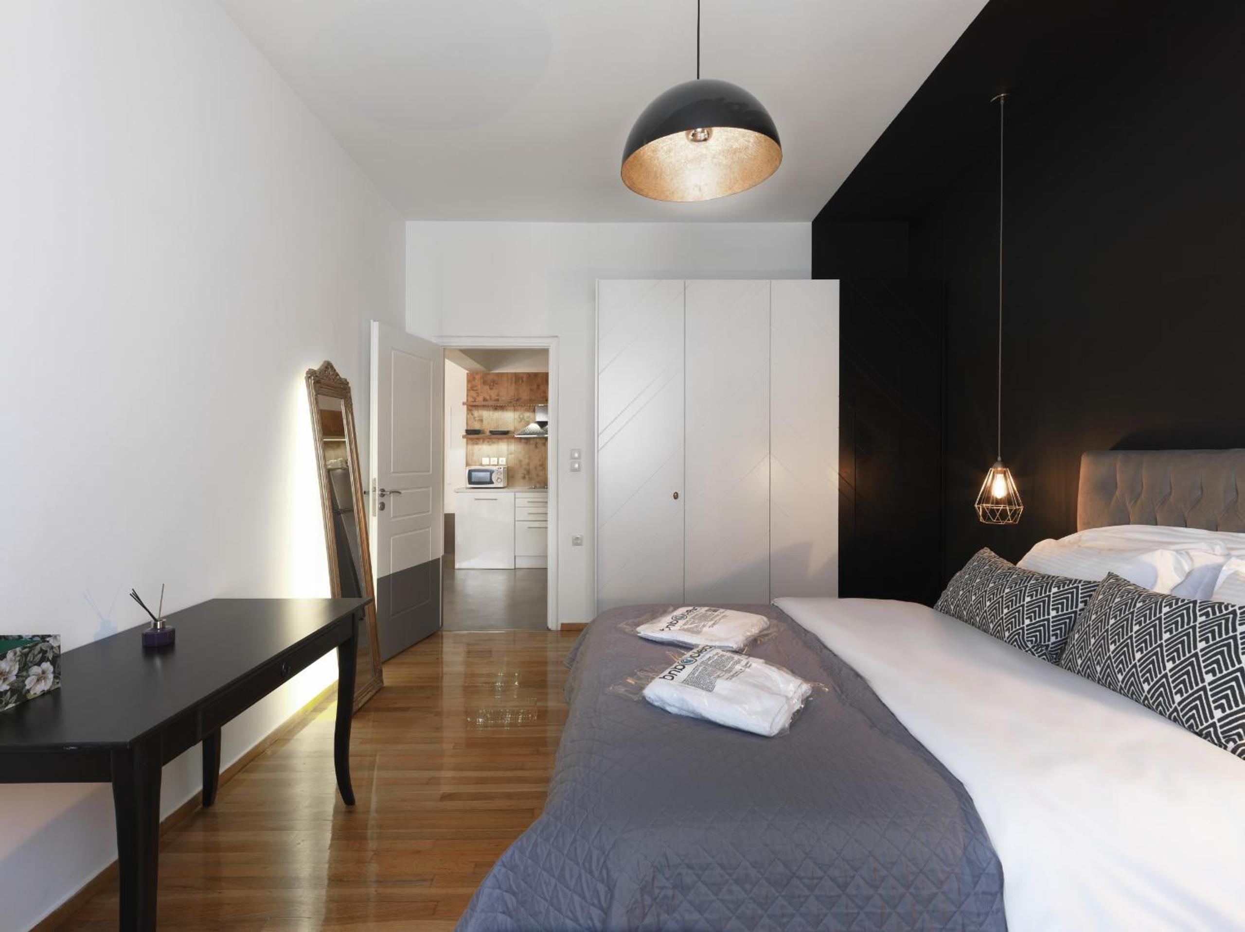Athenian Apartment in the center with Jacuzzi