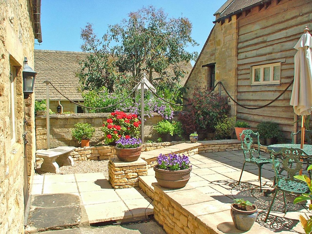 Cotswold Charm Stable Cottage