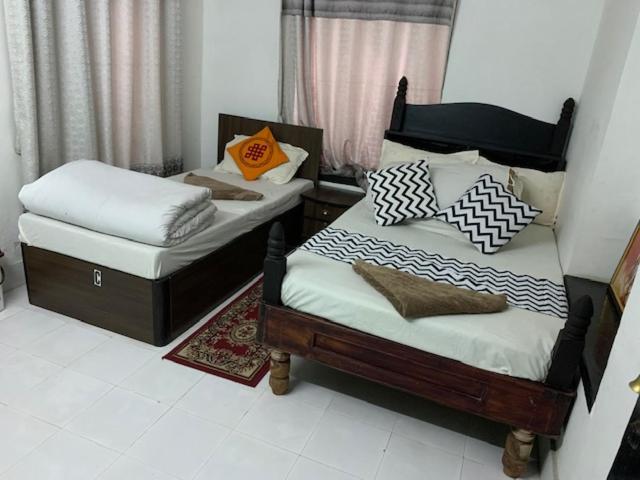 BnB Royal Tourist House Near Tourist Bus Station in Thamel