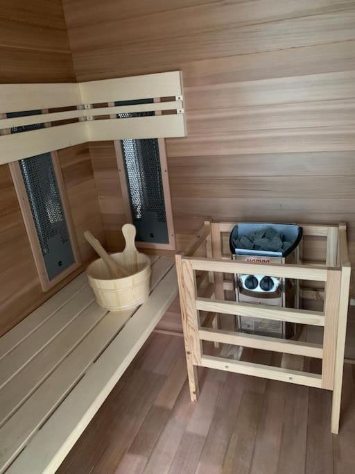 Chambre d hôtes Le Joyau with indoor pool and sauna