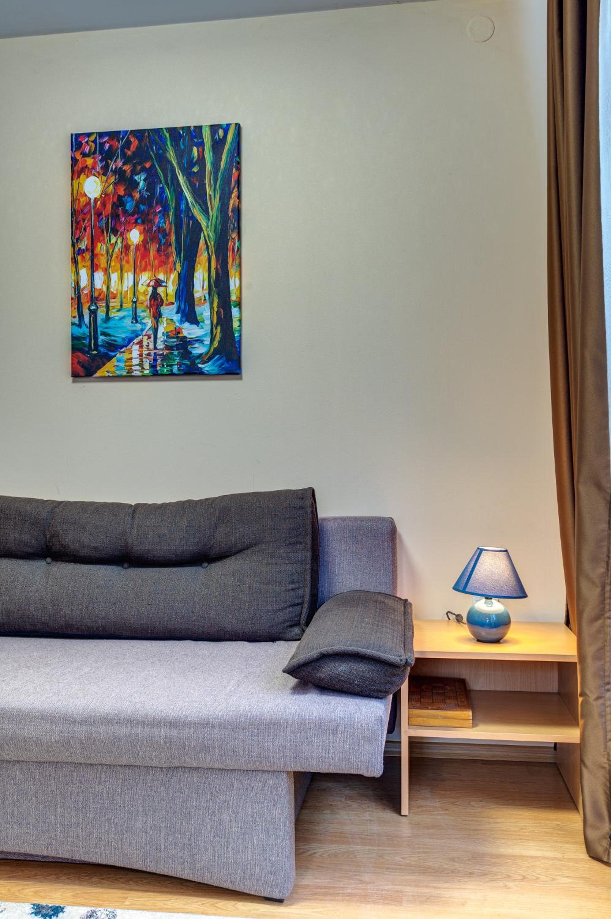 Cozy and Cute 1BD Apartment in The Castle Complex by Flat Mаnager