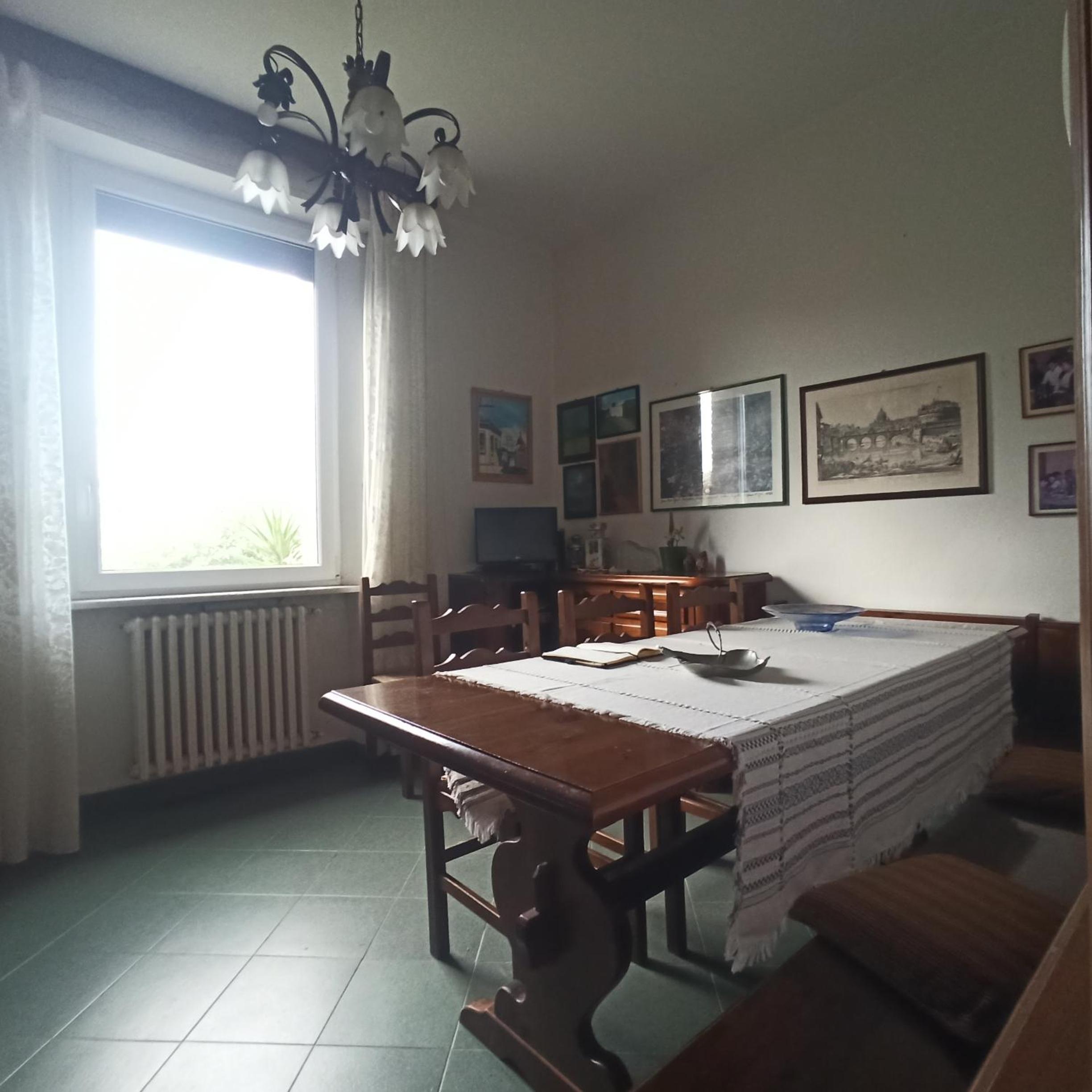 Casa VINCENZO 130 mq con portico ed ingresso esclusivo dal giardino