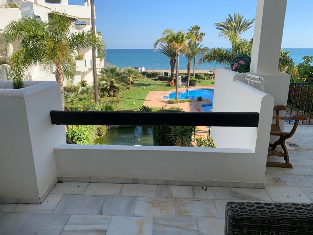 ARRUZAFA PLAYA Beachfront apartment La Cala de Mijas